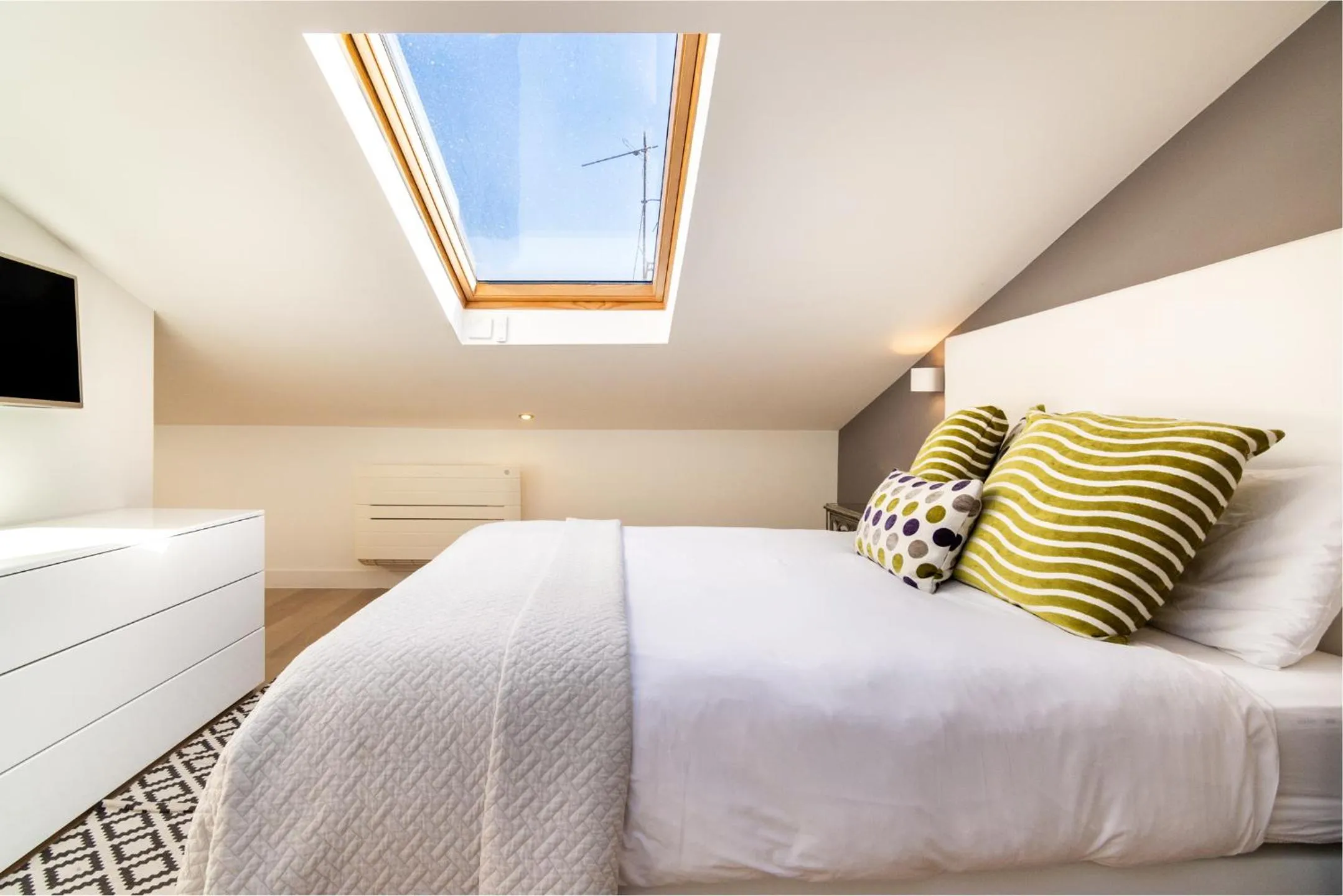 Bed in WHome | Madalena Downtown Luxury Duplex