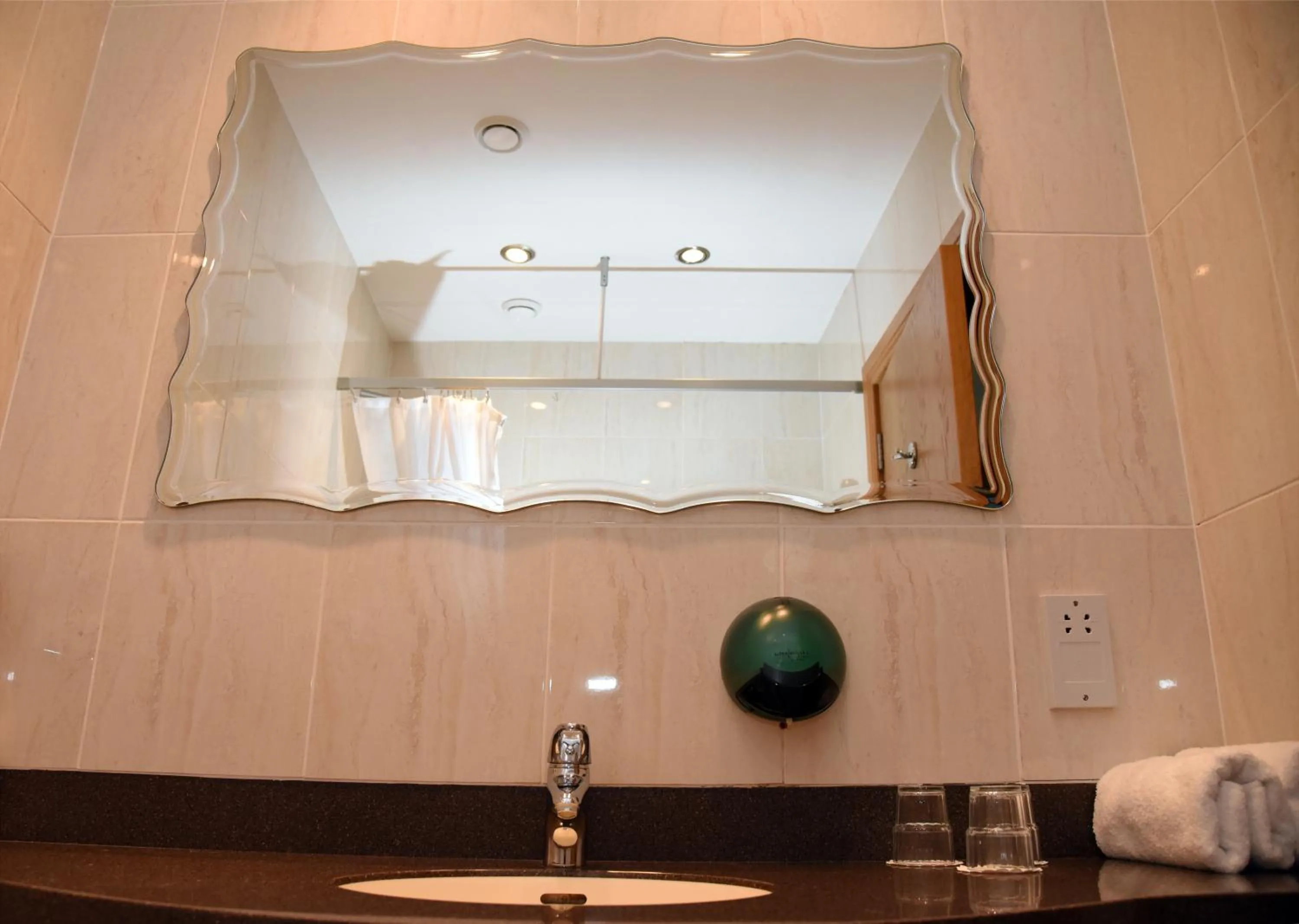 Bathroom in The Carraig Hotel