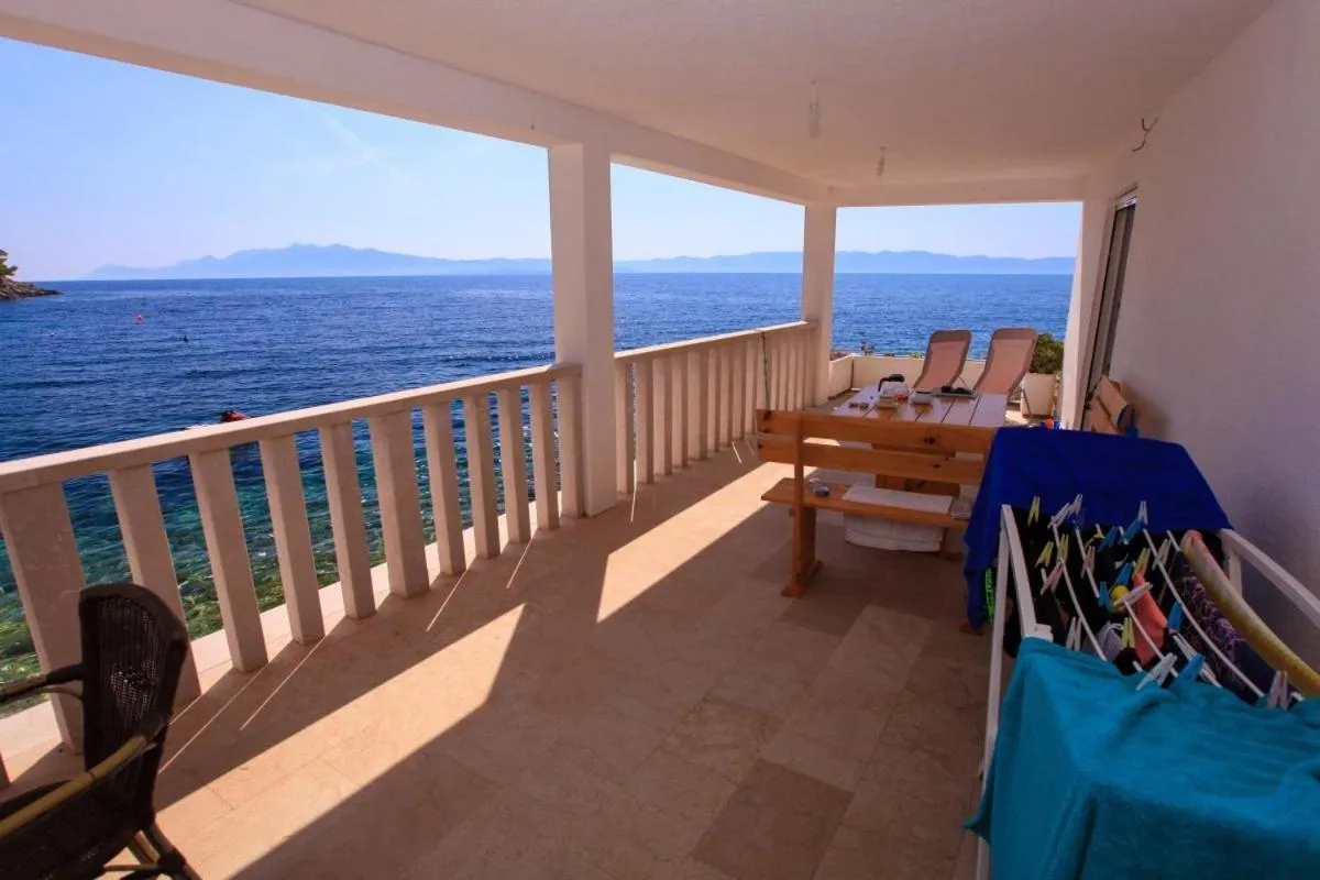Balcony/Terrace in Robinson Anastazia