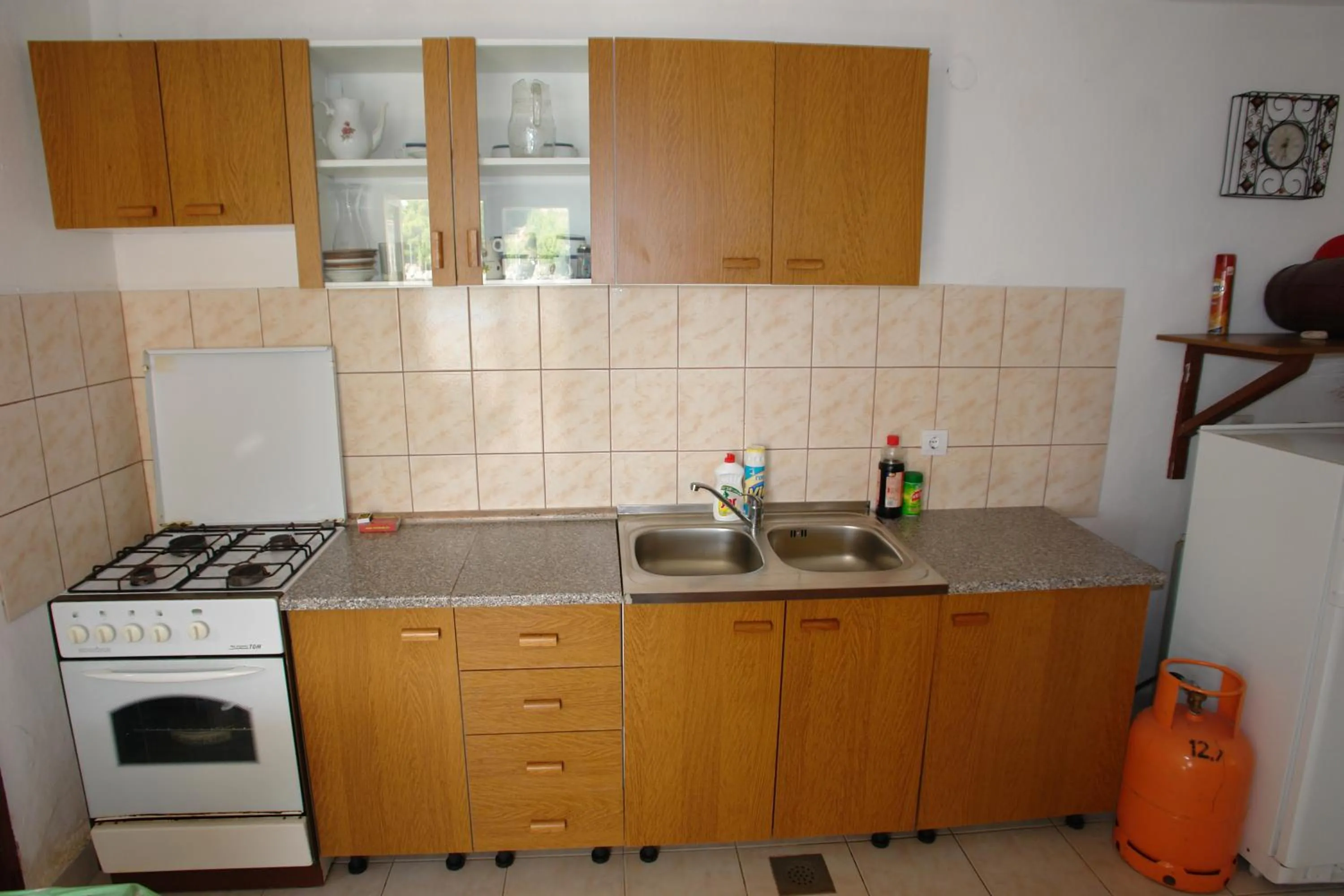 Kitchen or kitchenette in Robinson Anastazia