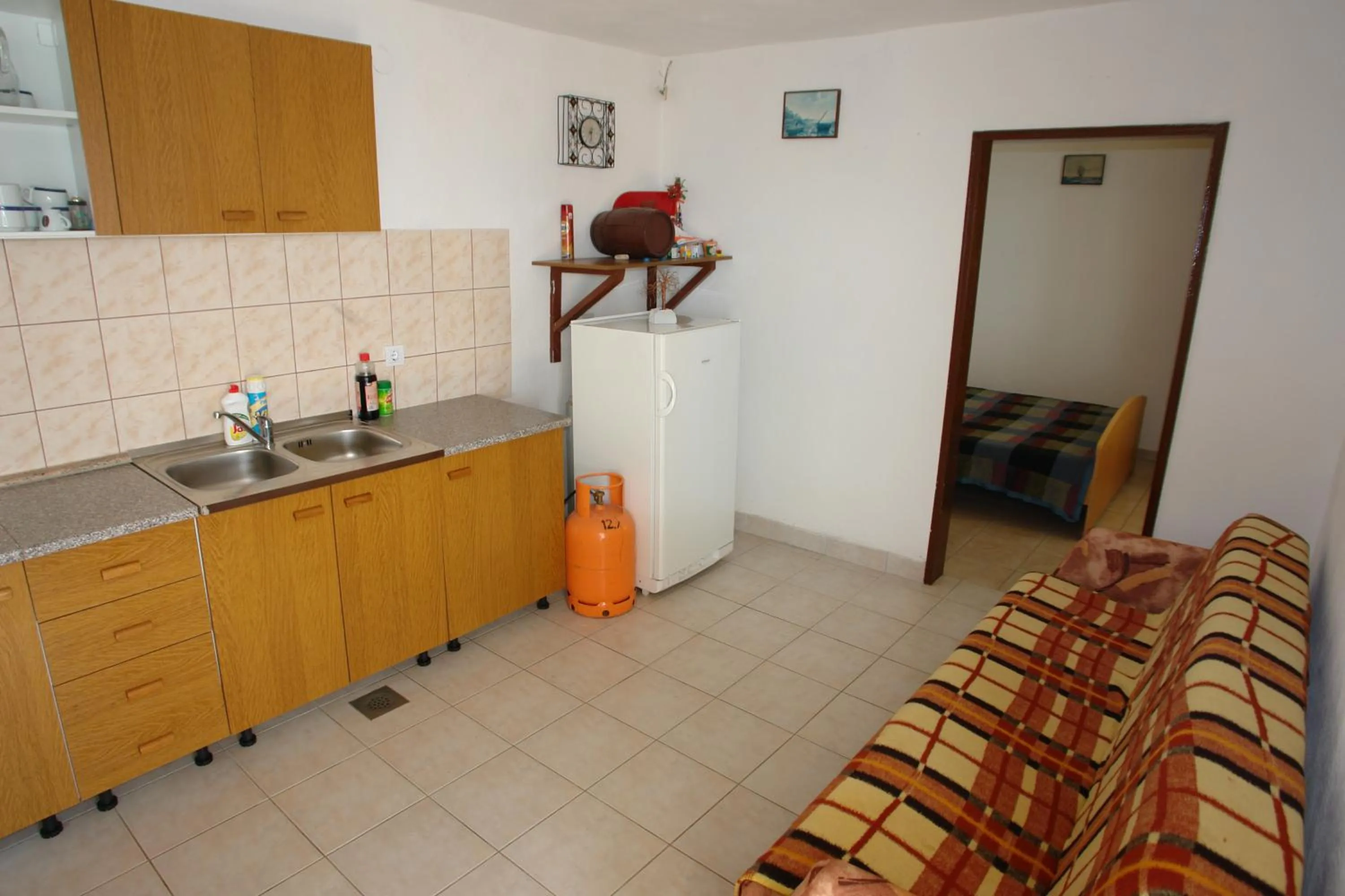 Kitchen or kitchenette in Robinson Anastazia
