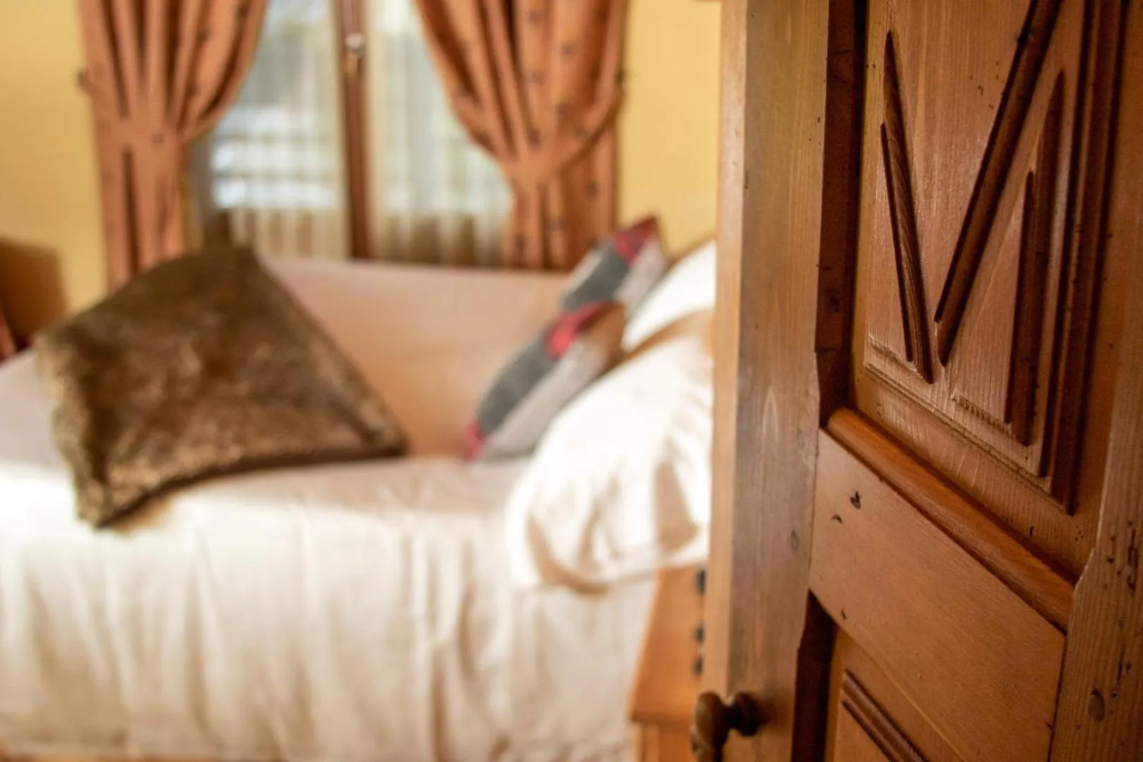 Bed in Laghetto Alpine Hotel & Restaurant