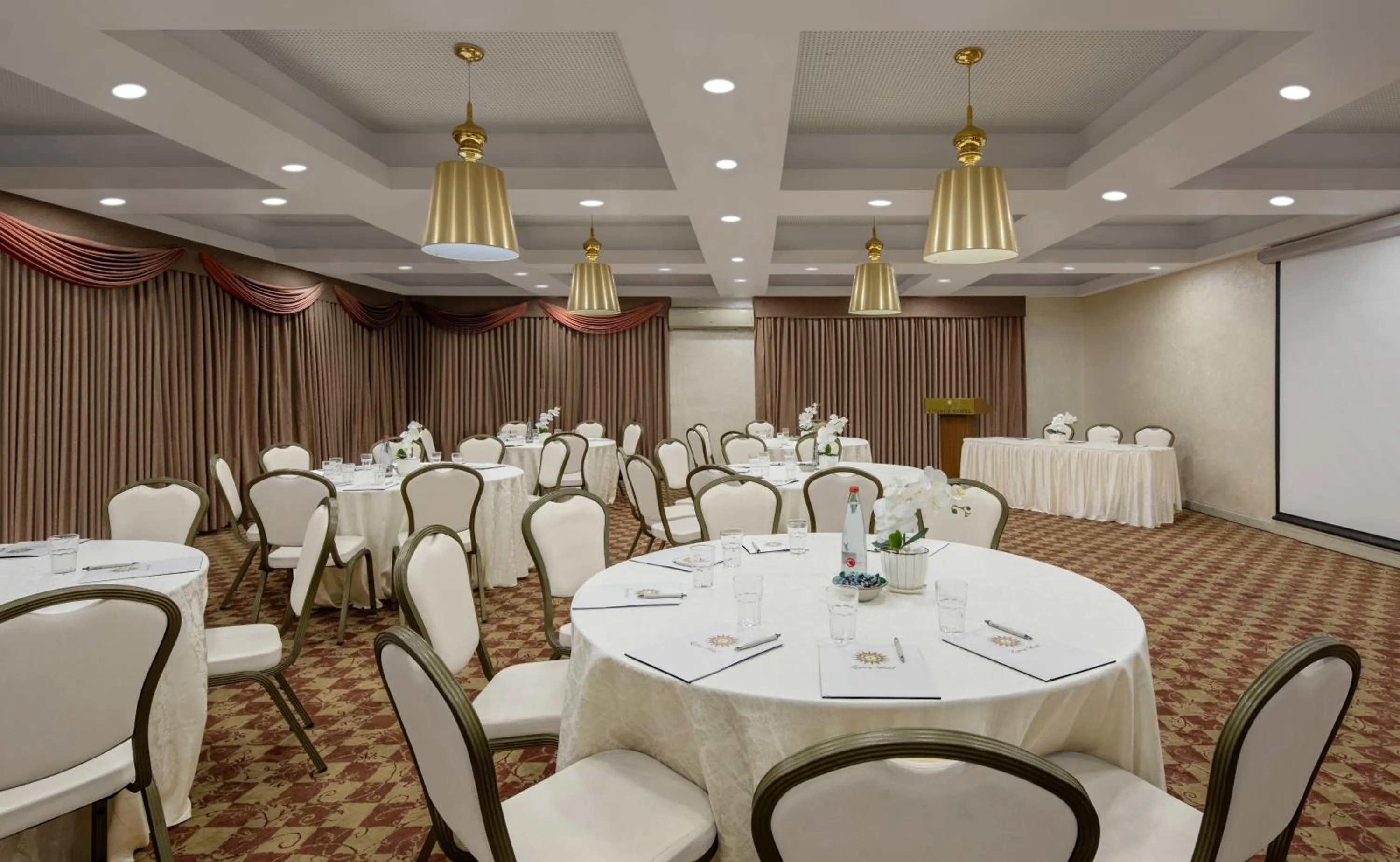 Banquet/Function facilities in Legacy Hotel