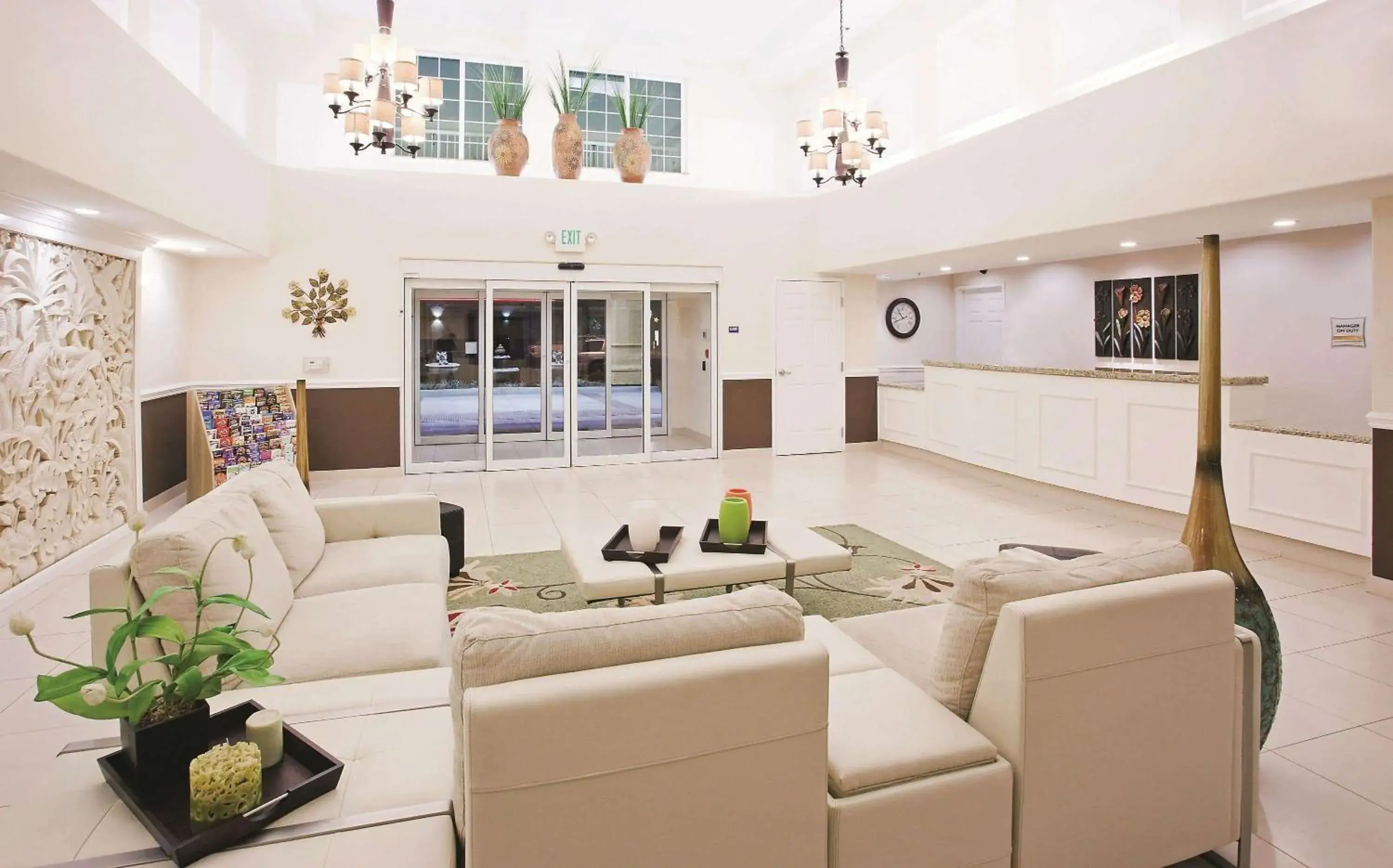 Lobby or reception in La Quinta by Wyndham Fowler Lobby or reception in La Quinta by Wyndham Fowler