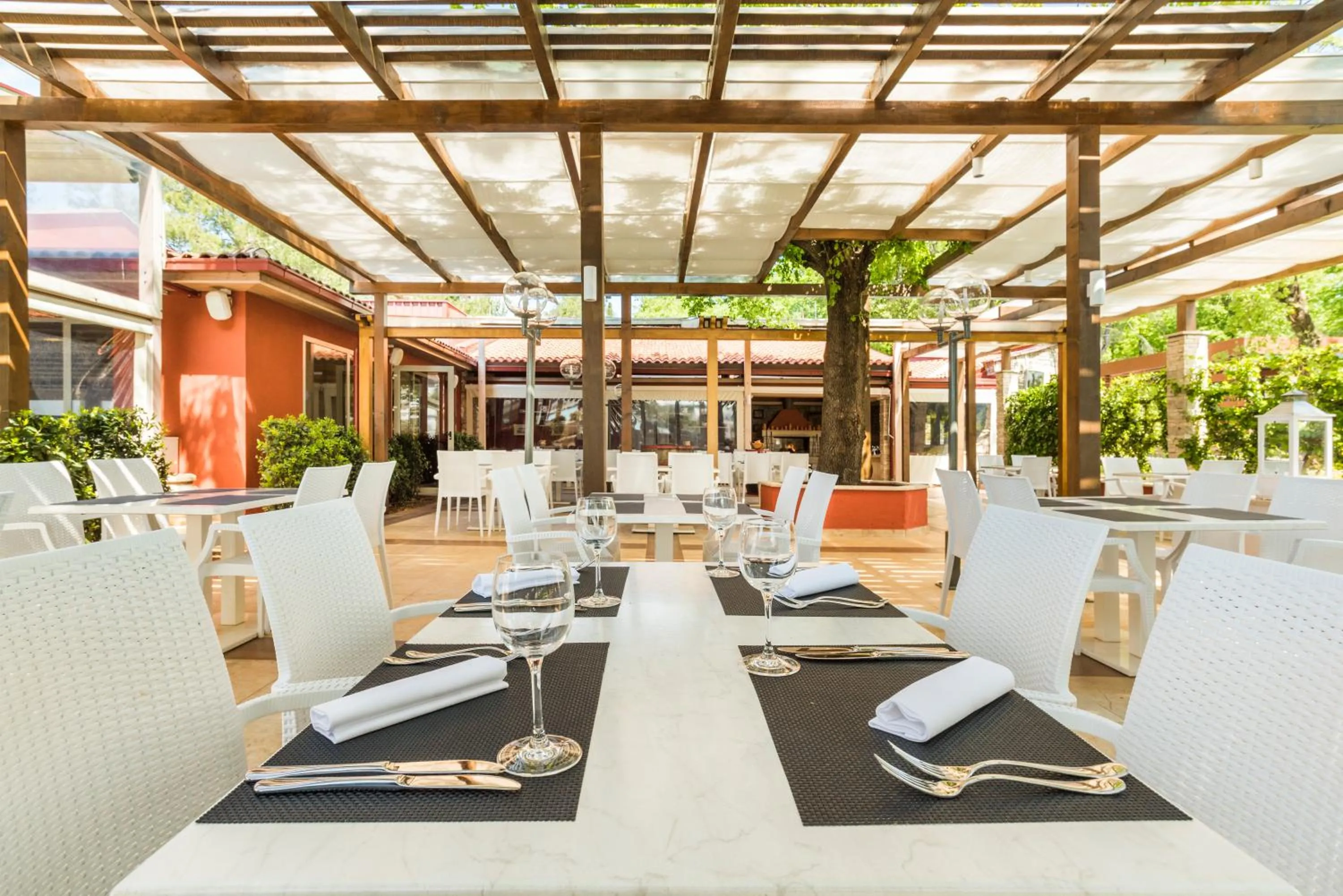 Restaurant/places to eat in Apartments Amfora Plava Laguna