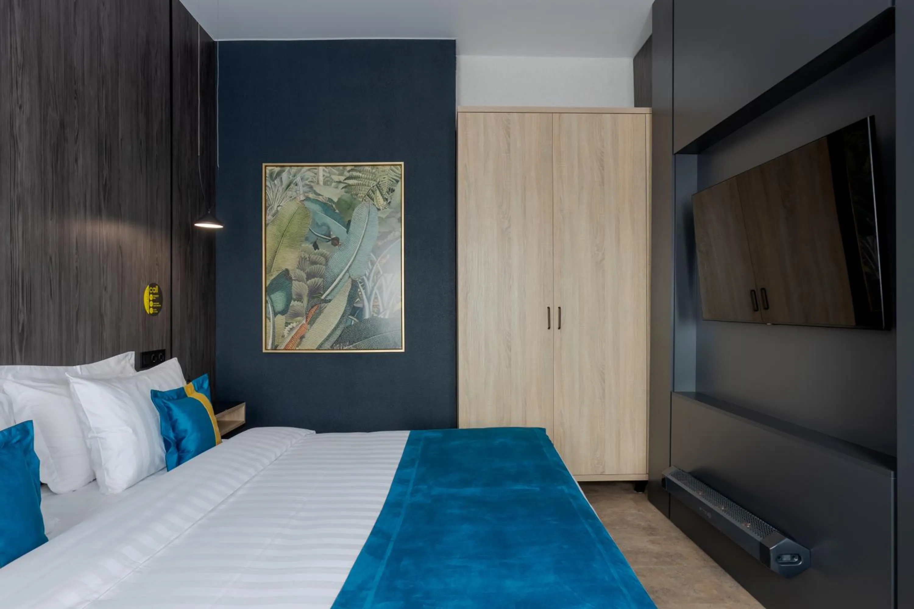 Bed in Tulip Residence & Spa Hotel