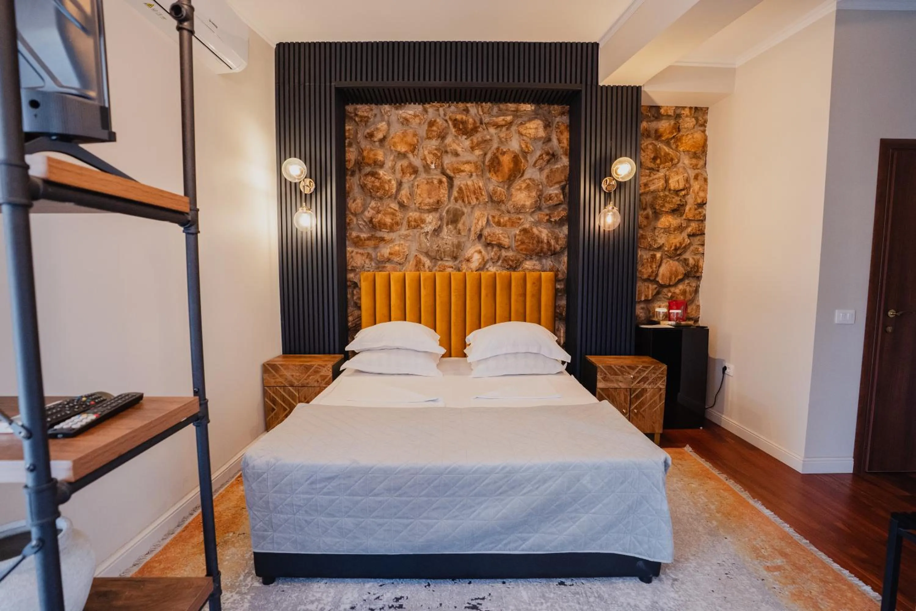 Bed in Cincis by the Lake