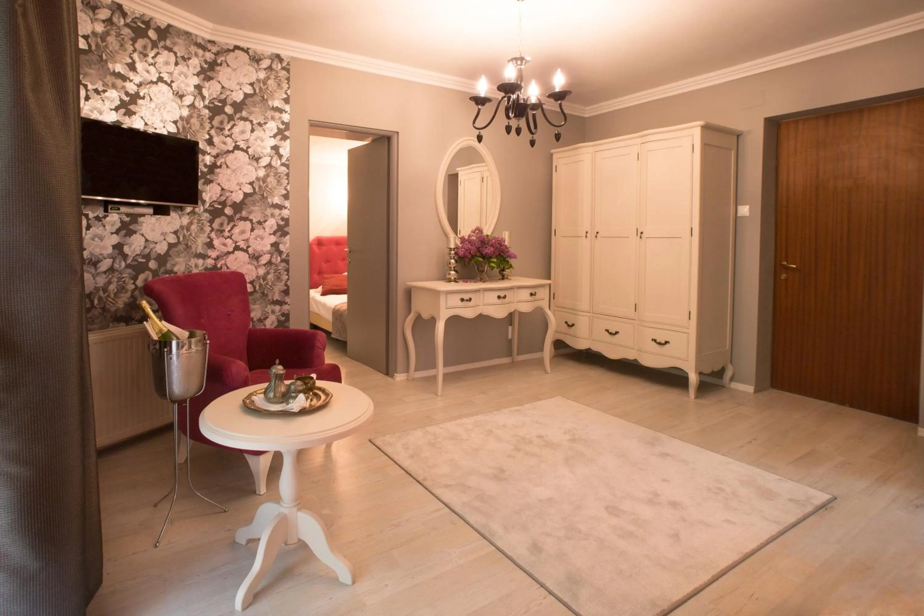 Photo of the whole room in Motel Cincis