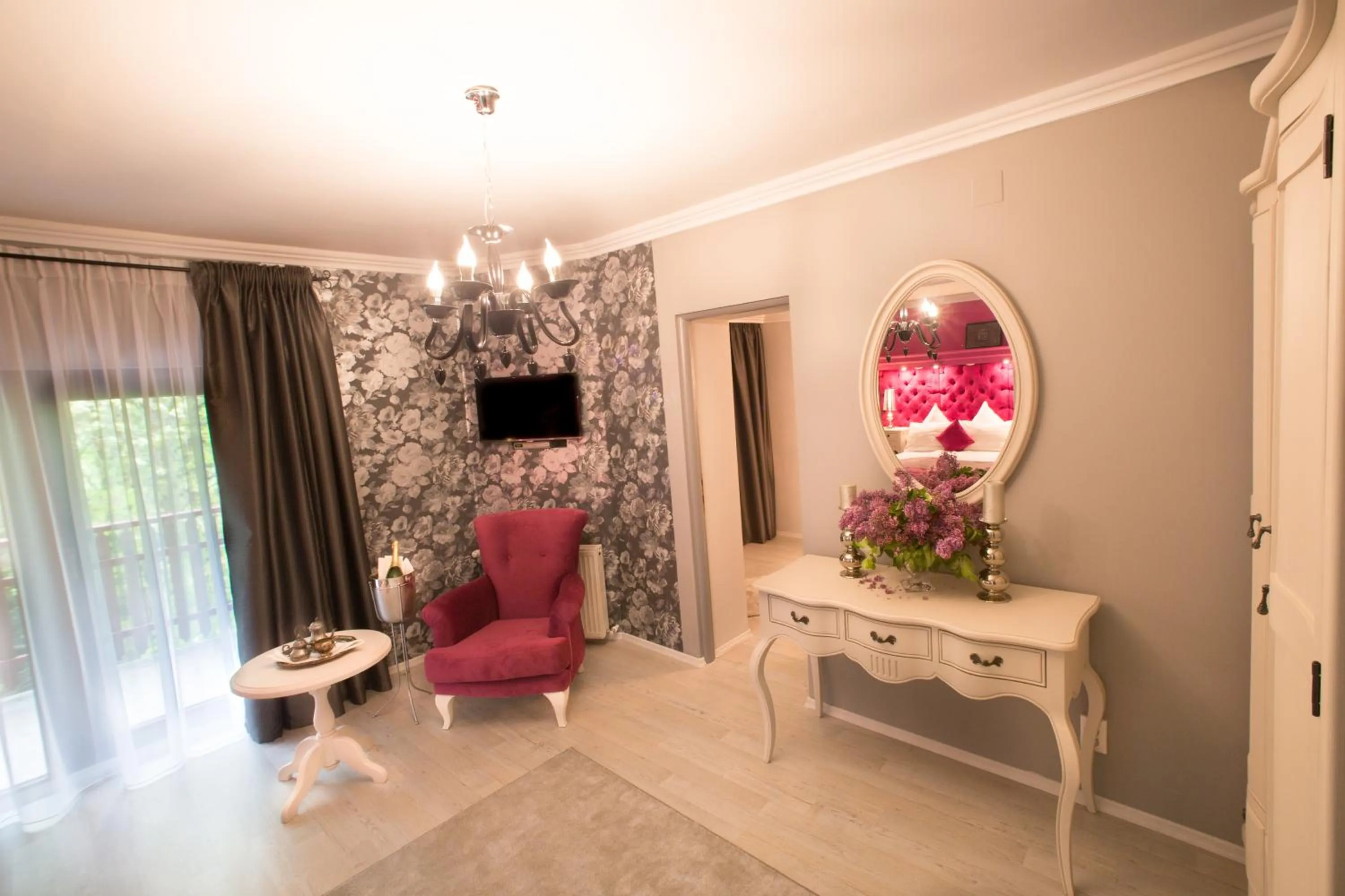 Photo of the whole room in Motel Cincis