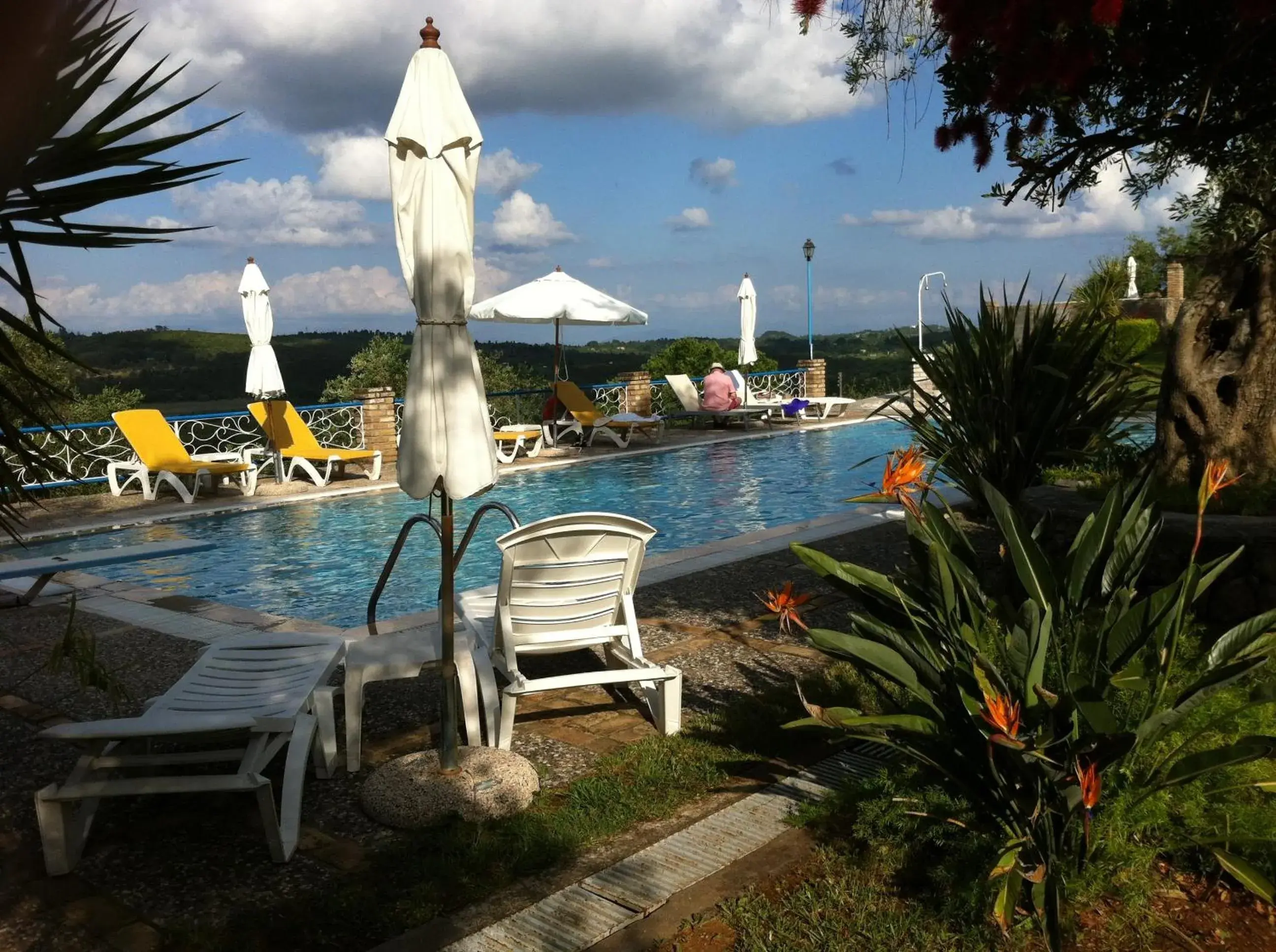 Swimming pool in Fundana Villas Swimming pool in Fundana Villas