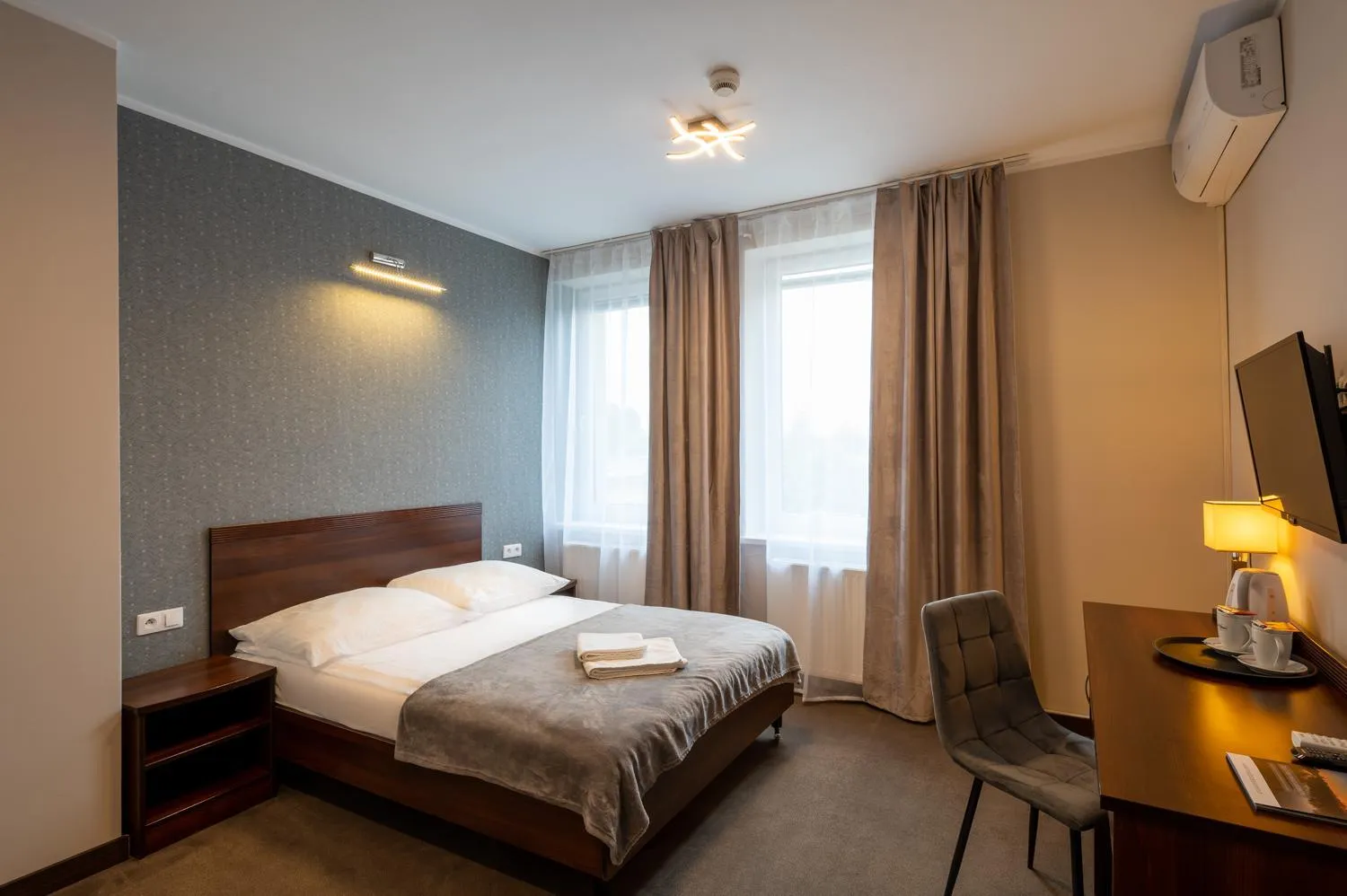 Photo of the whole room, Bed in Hotel Pod Jesiotrem