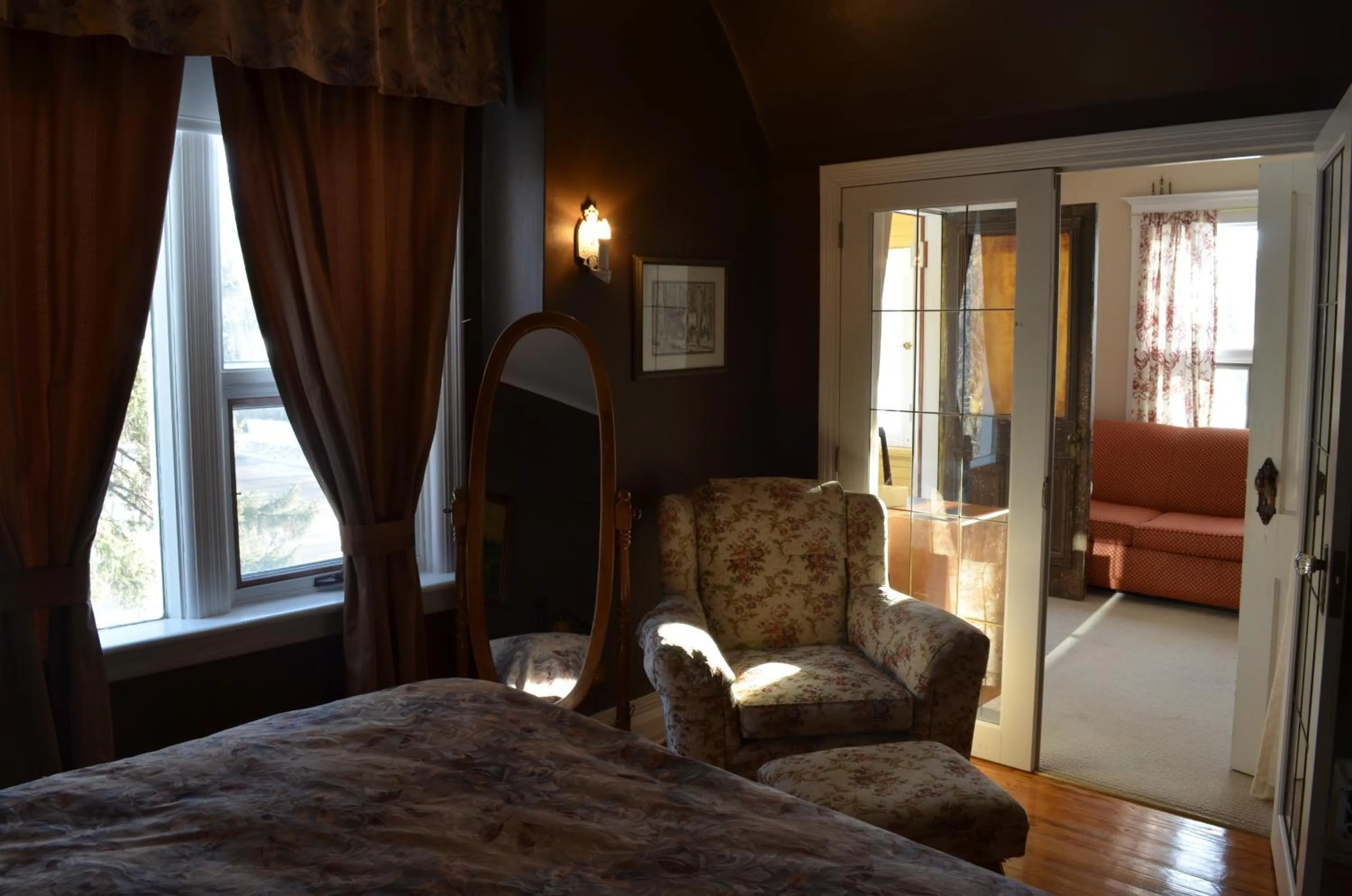 Bed in Sir Edgar House B&B