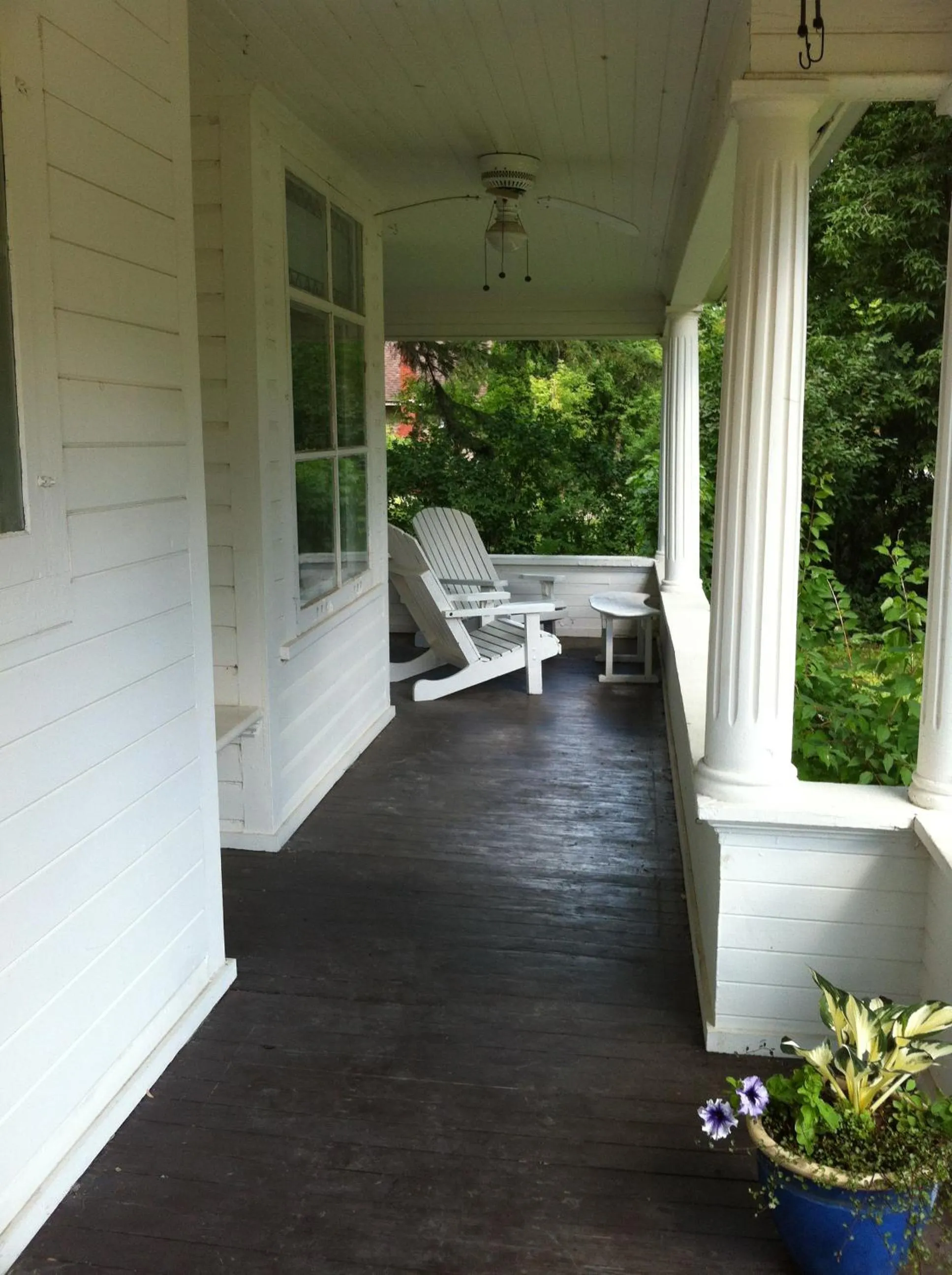 Patio in Sir Edgar House B&B