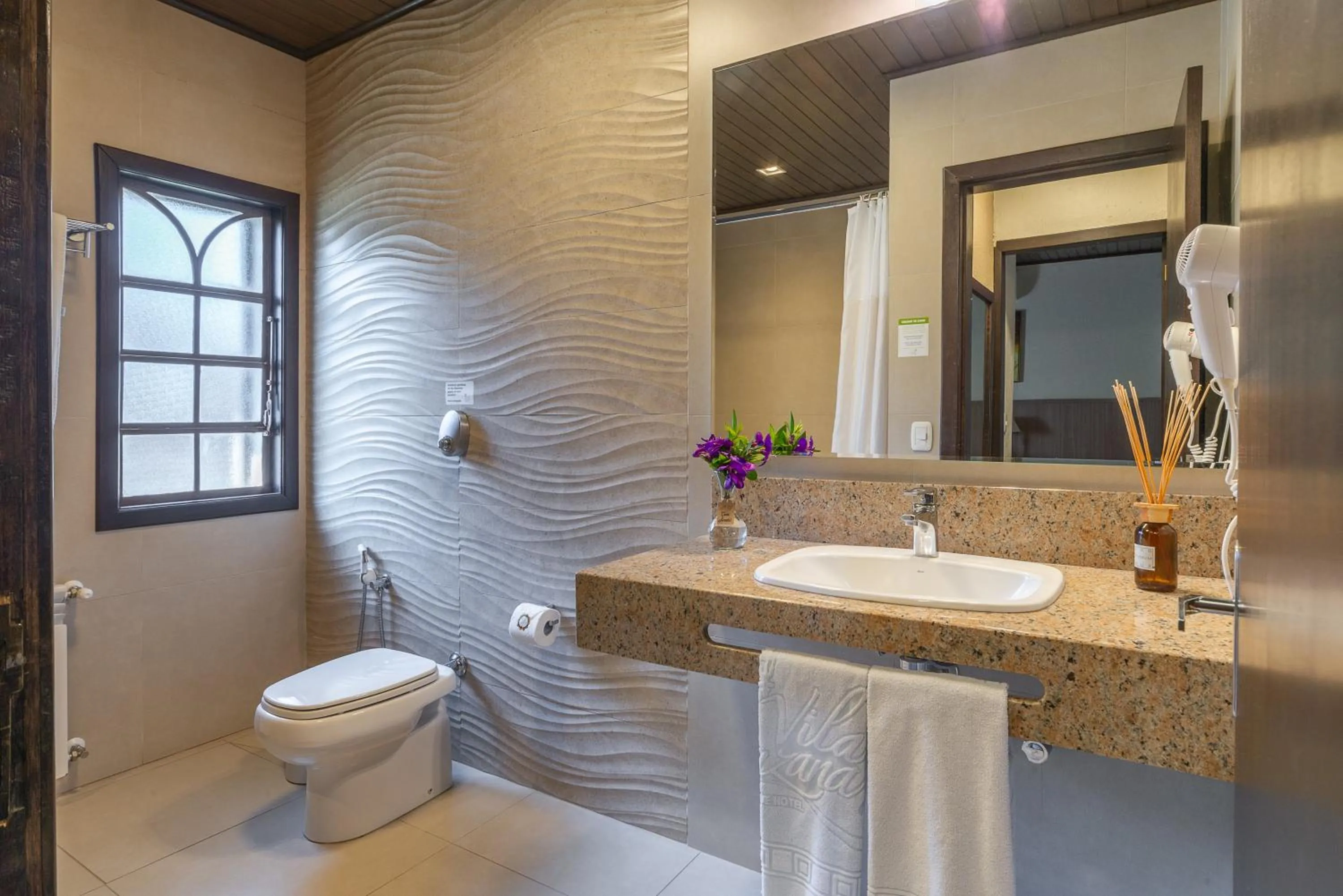 Bathroom in Vila Suzana Parque Hotel