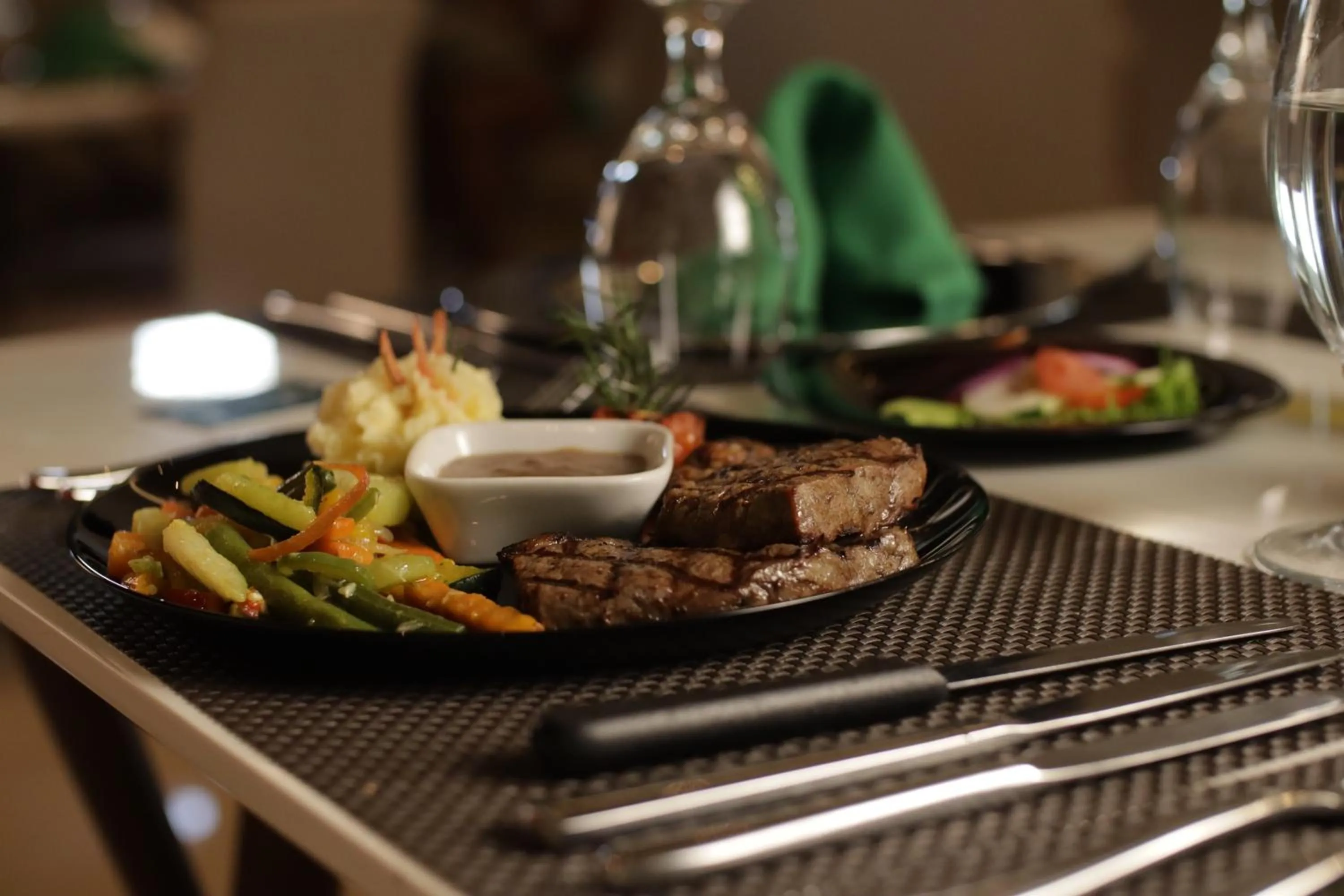 Restaurant/places to eat in Hotel Agualcas