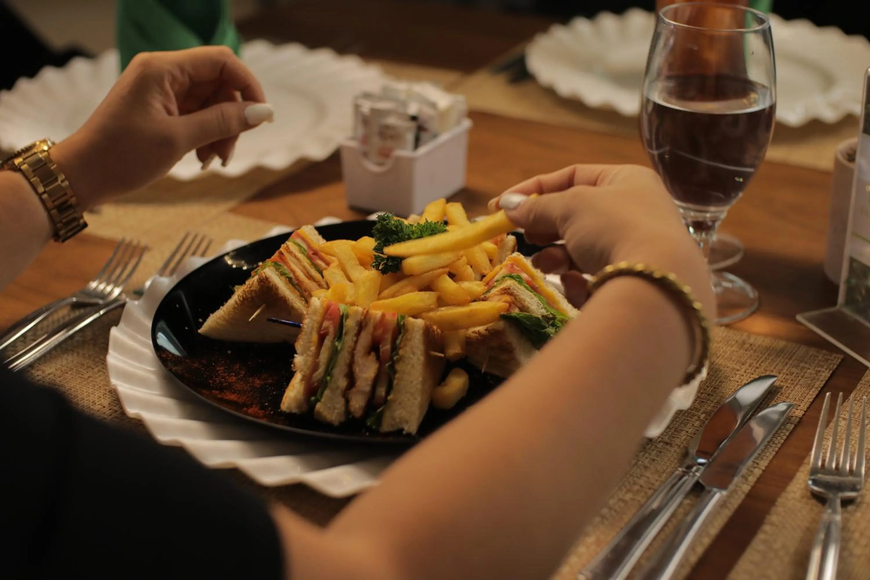 Restaurant/places to eat in Hotel Agualcas