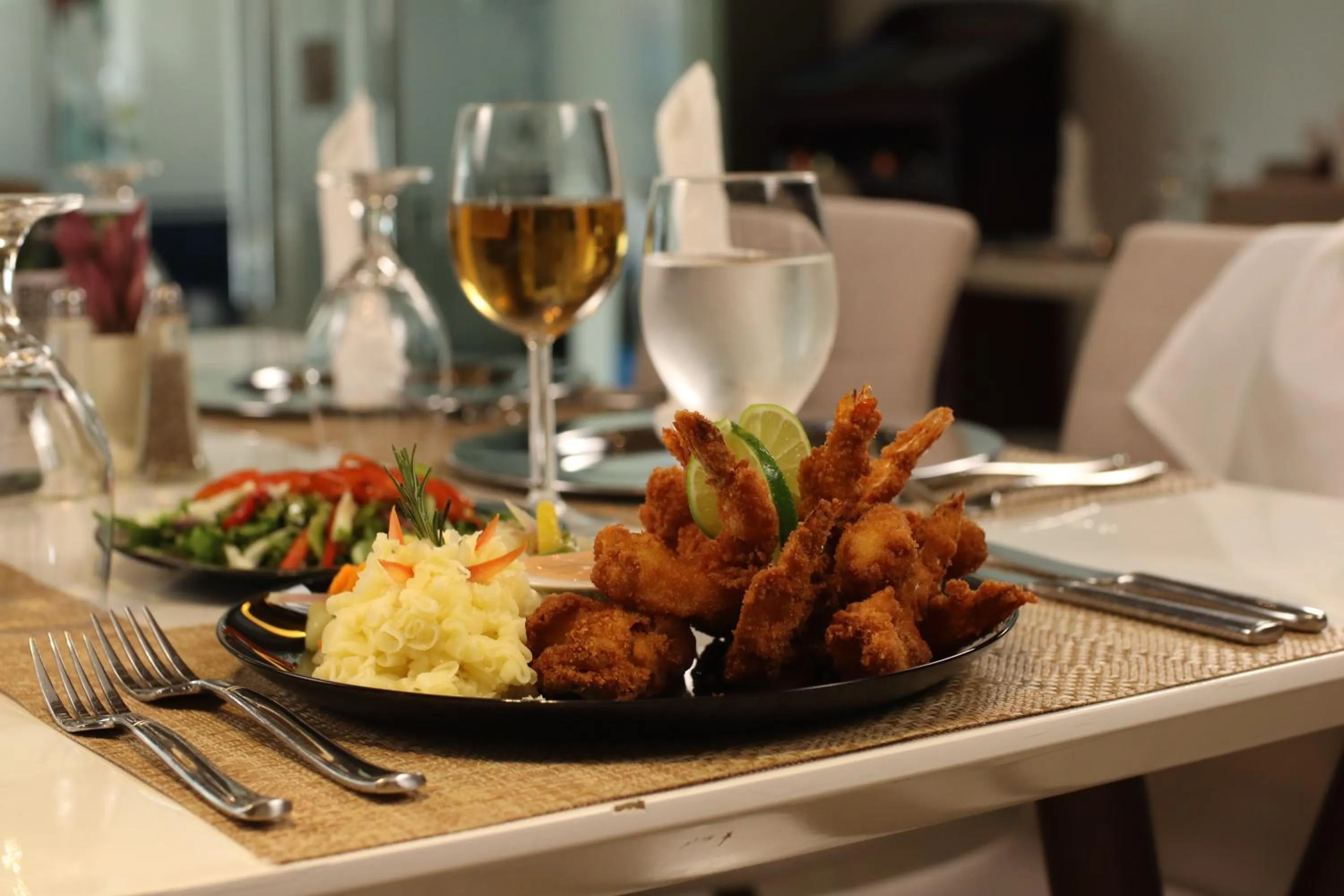 Restaurant/places to eat in Hotel Agualcas