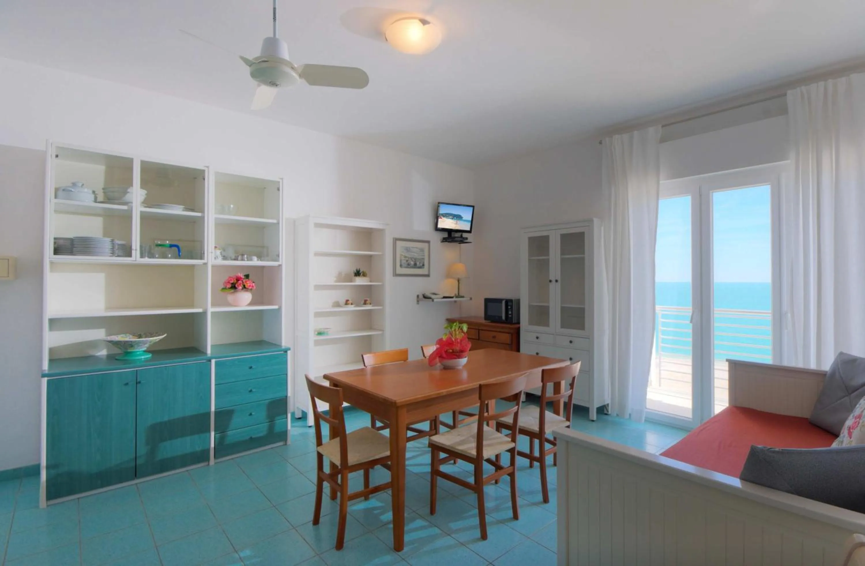 Dining area in Il Conero Mare