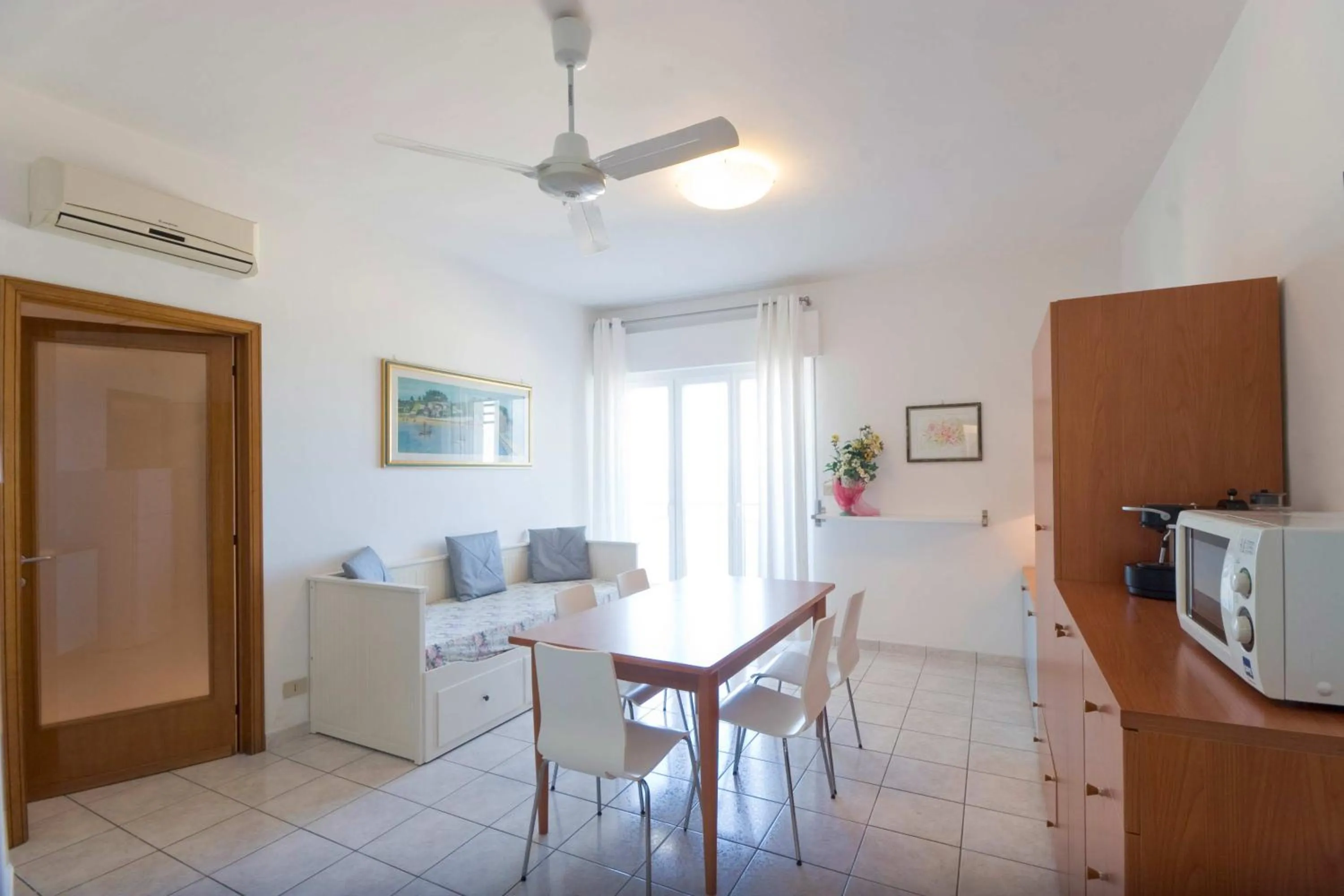 Dining area in Il Conero Mare