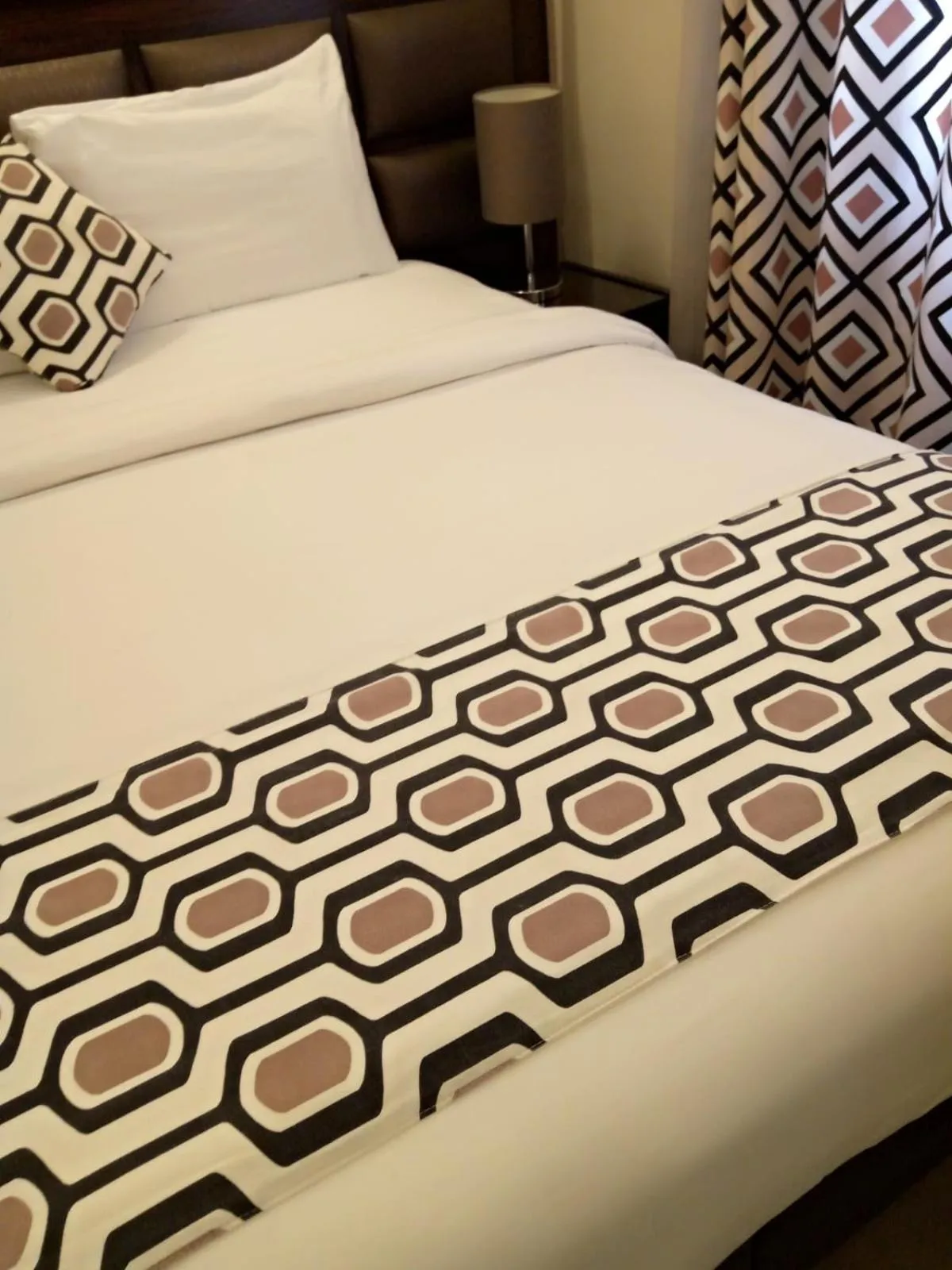 Bed in Shams Alweibdeh Hotel Apartments