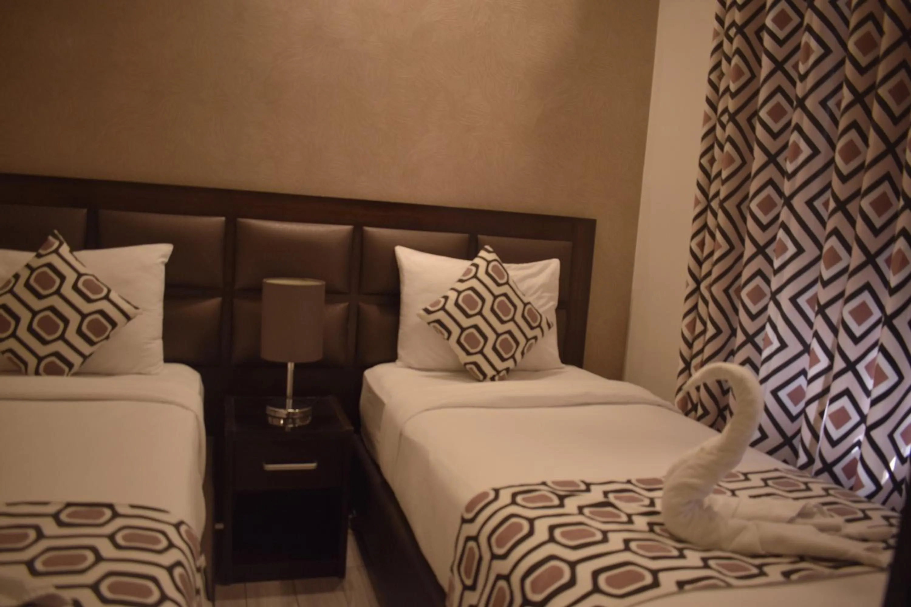 Bedroom, Bed in Shams Alweibdeh Hotel Apartments