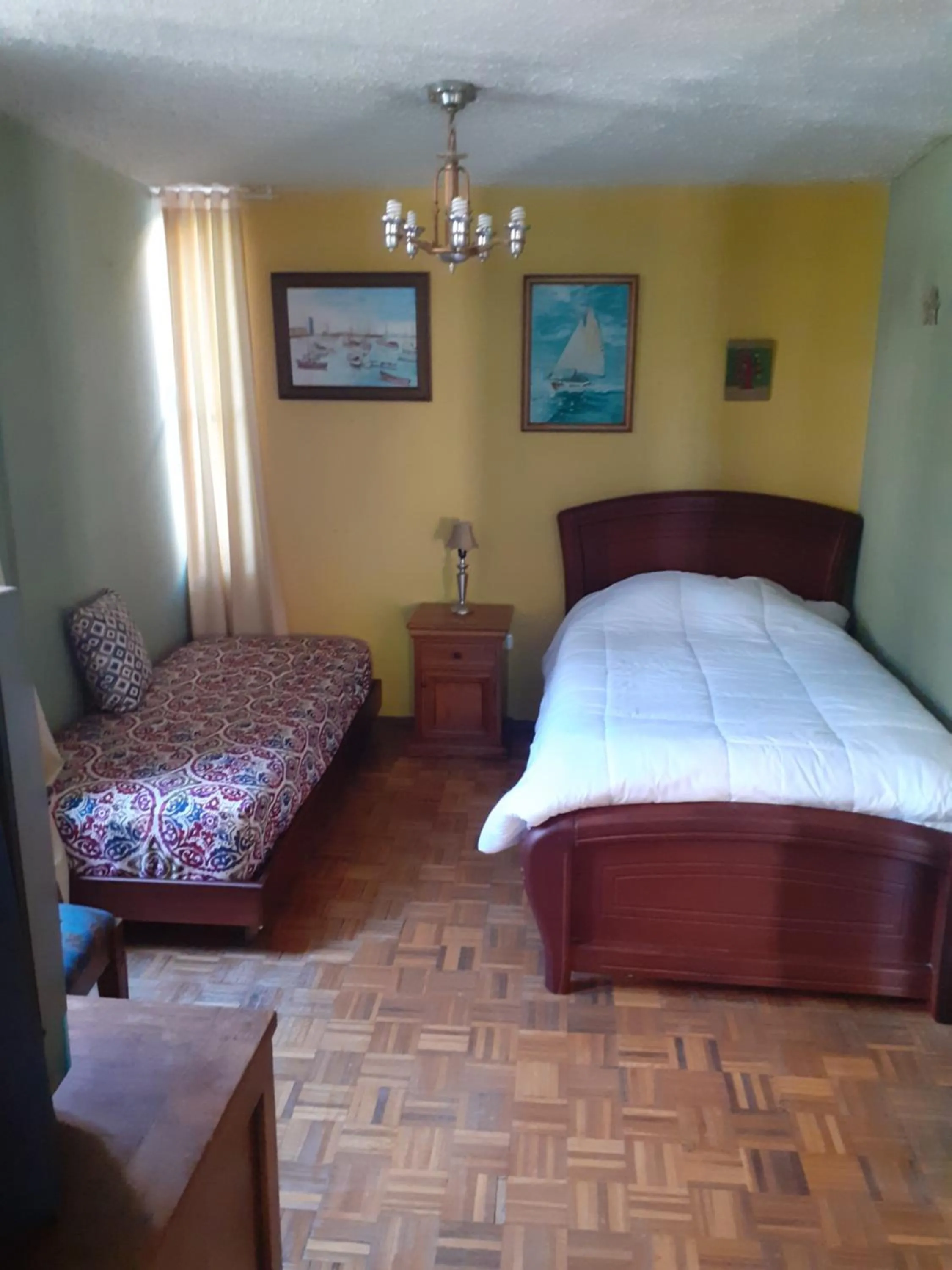 Double or Twin Room with Private Bathroom - single occupancy in Casa de Tulia