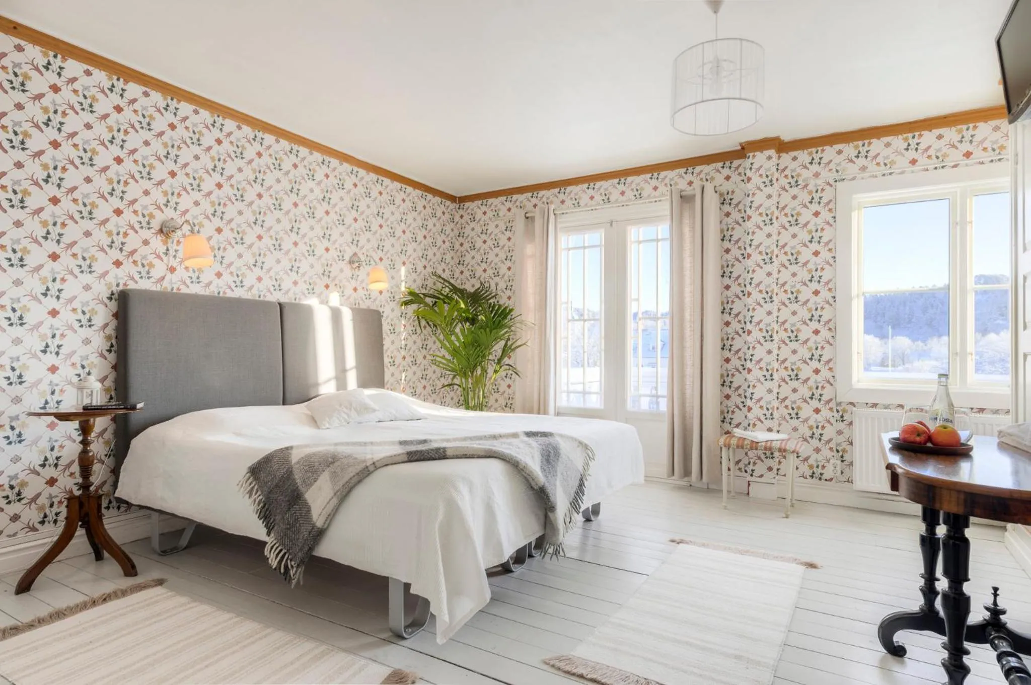 Day, Bed in Villa Bro