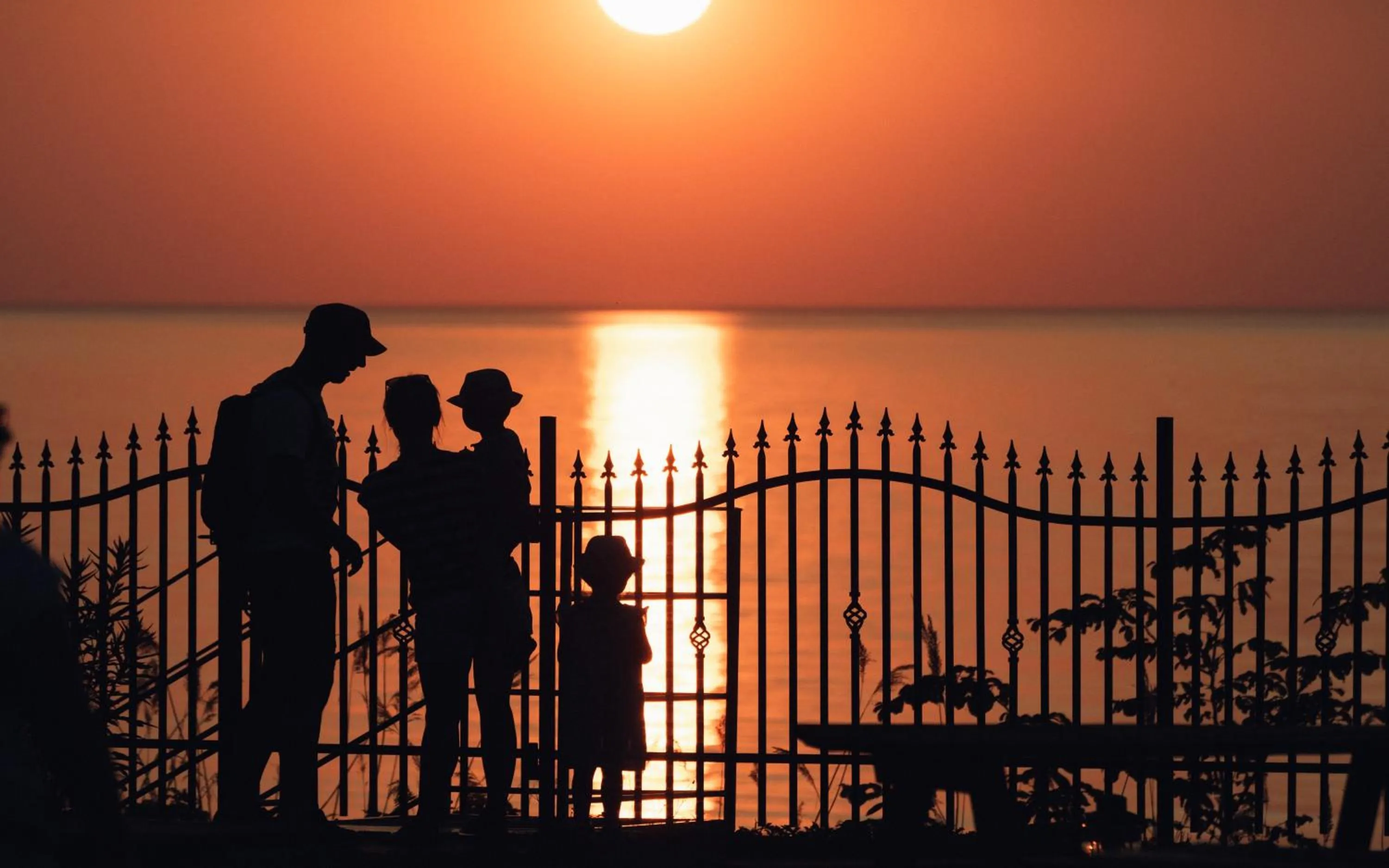People in Hotel Wodnik Twój Hotel z widokiem na morze