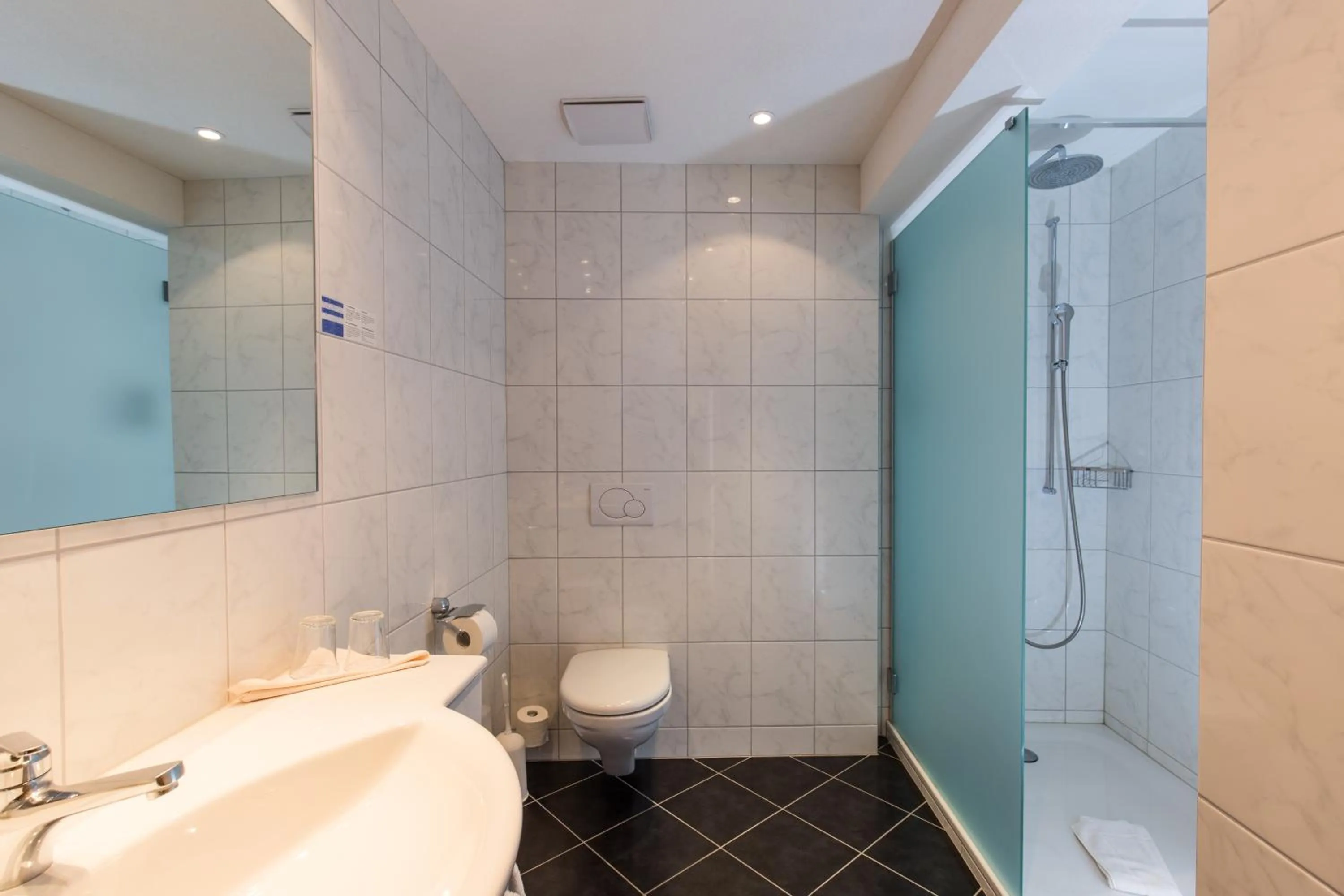 Shower in Hotel Restaurant GABRIEL