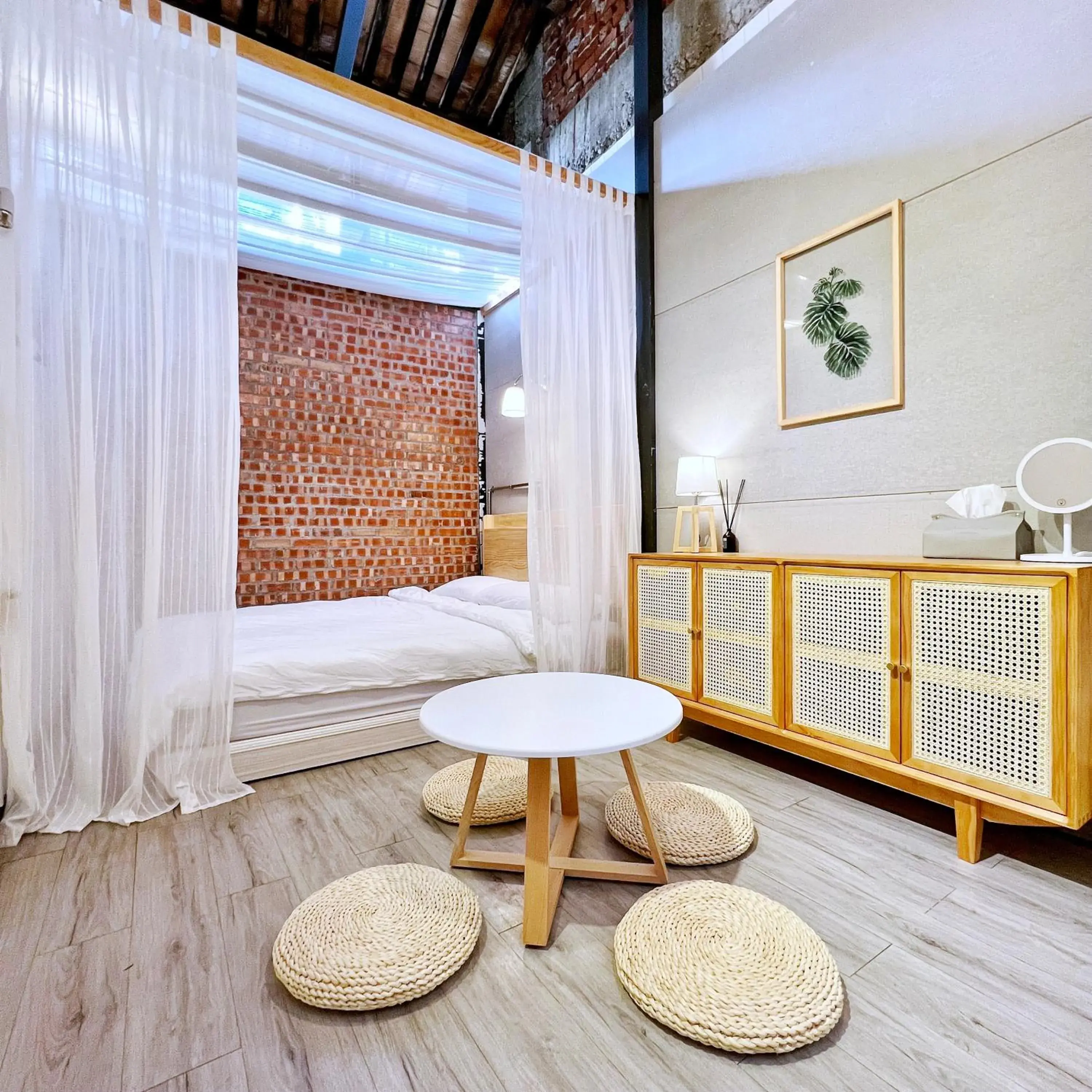 Bed in Jerry's Mazehut Hostel Bed in Jerry's Mazehut Hostel