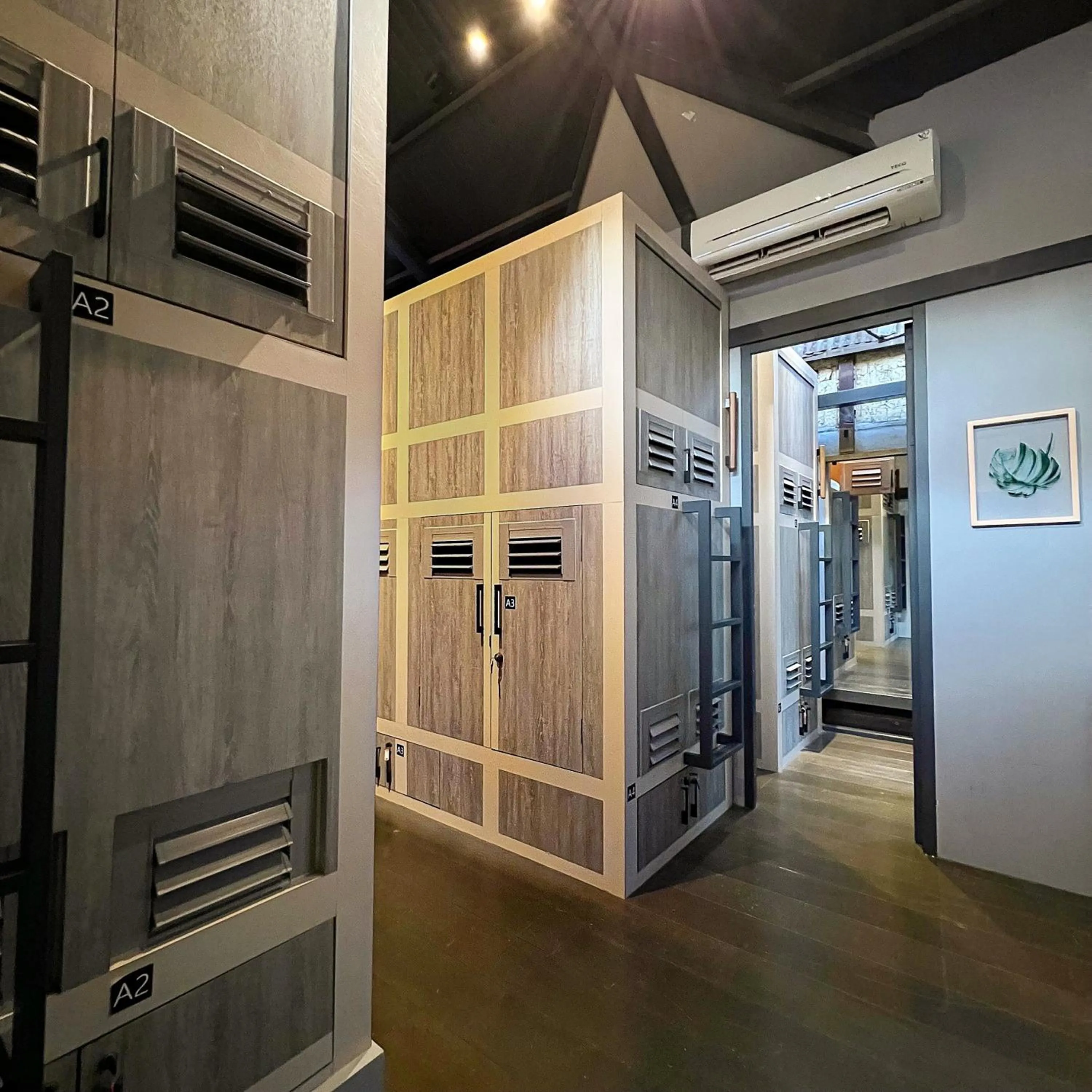 Photo of the whole room in Jerry's Mazehut Hostel