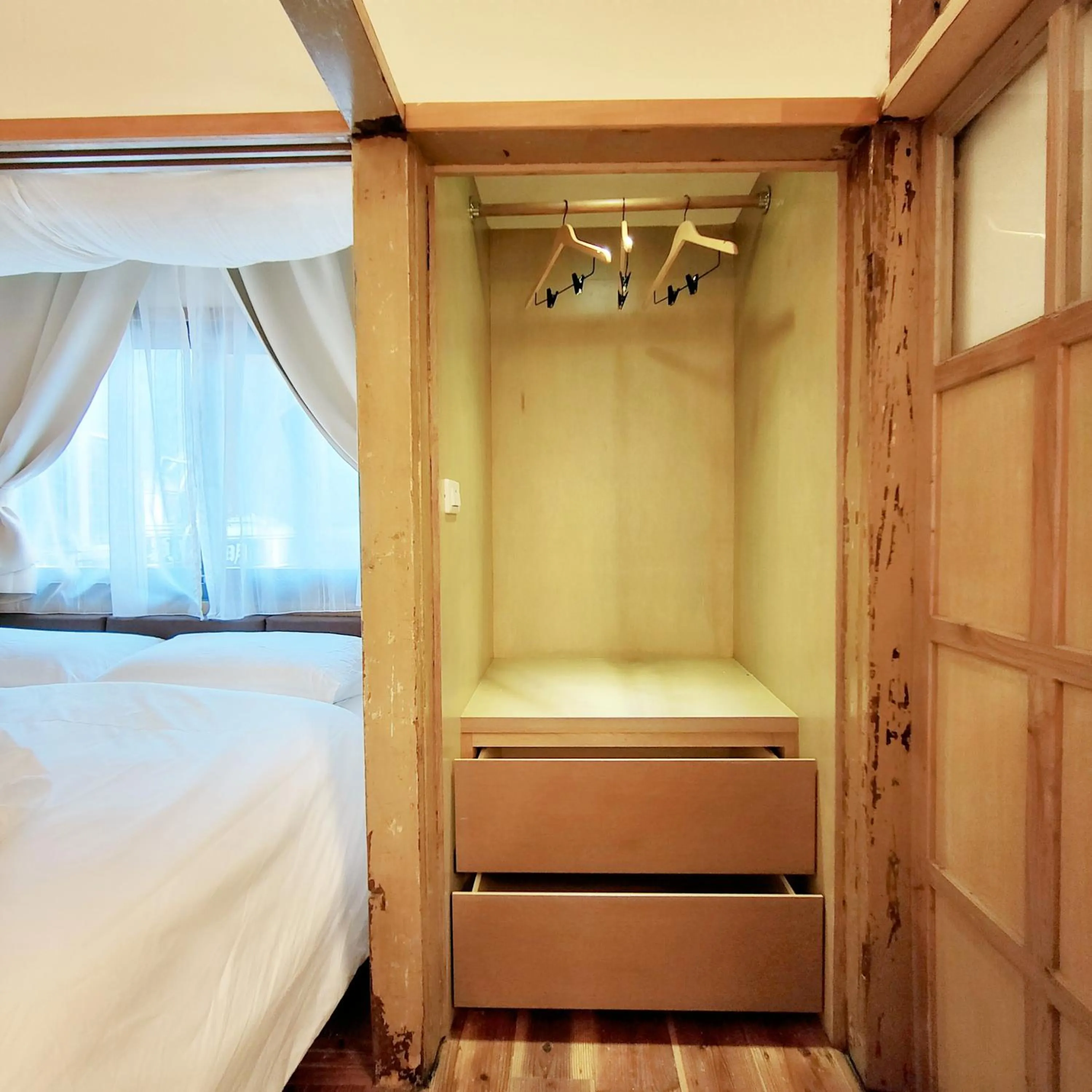 Bed in Jerry's Mazehut Hostel