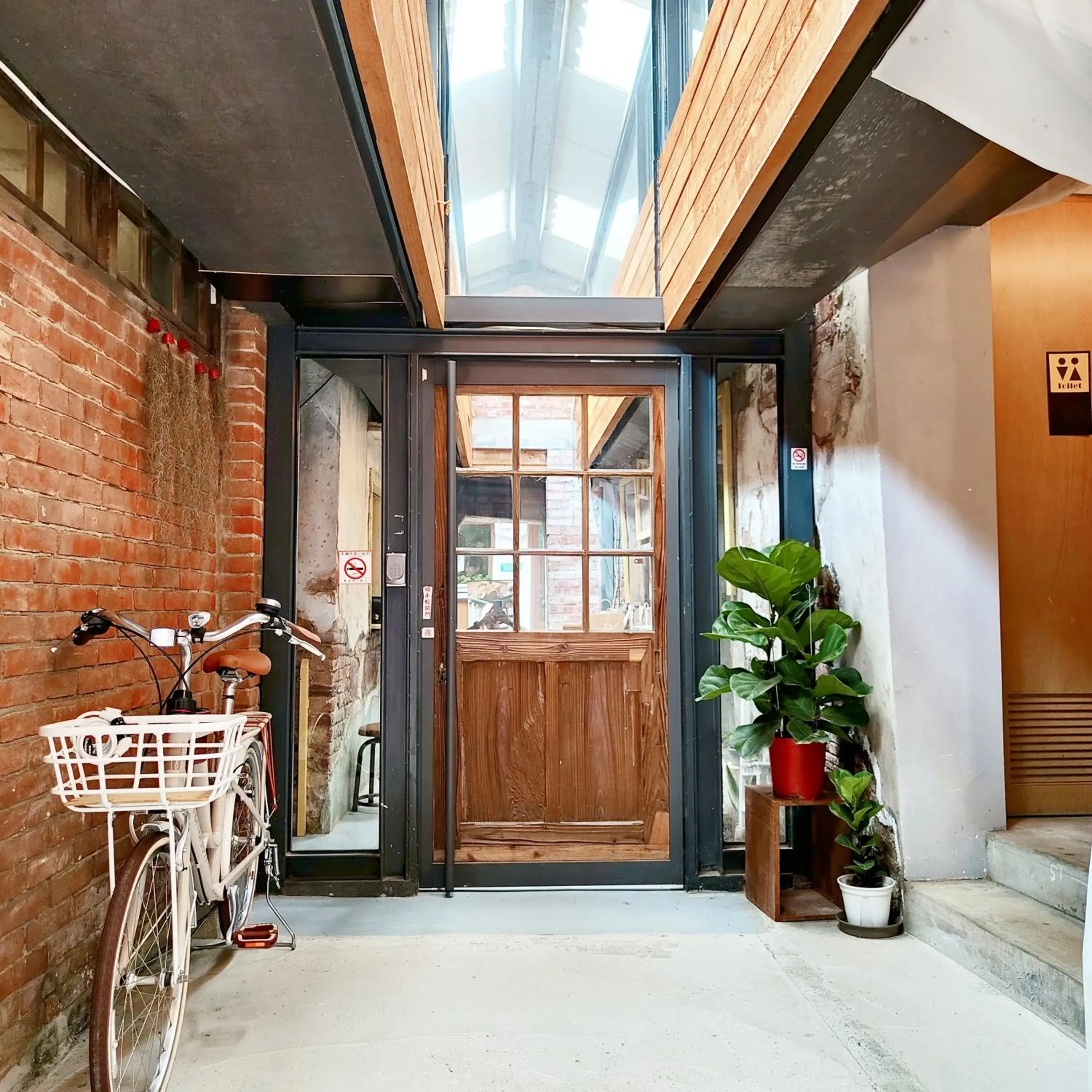 Lobby or reception in Jerry's Mazehut Hostel Lobby or reception in Jerry's Mazehut Hostel