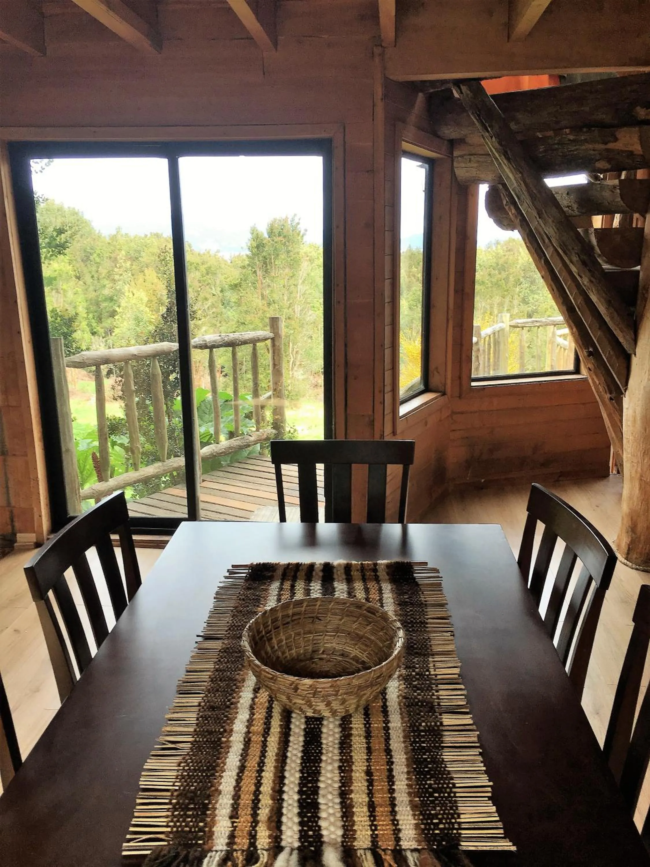 Dining area in Kiyen Rupu Huillinco Chiloé
