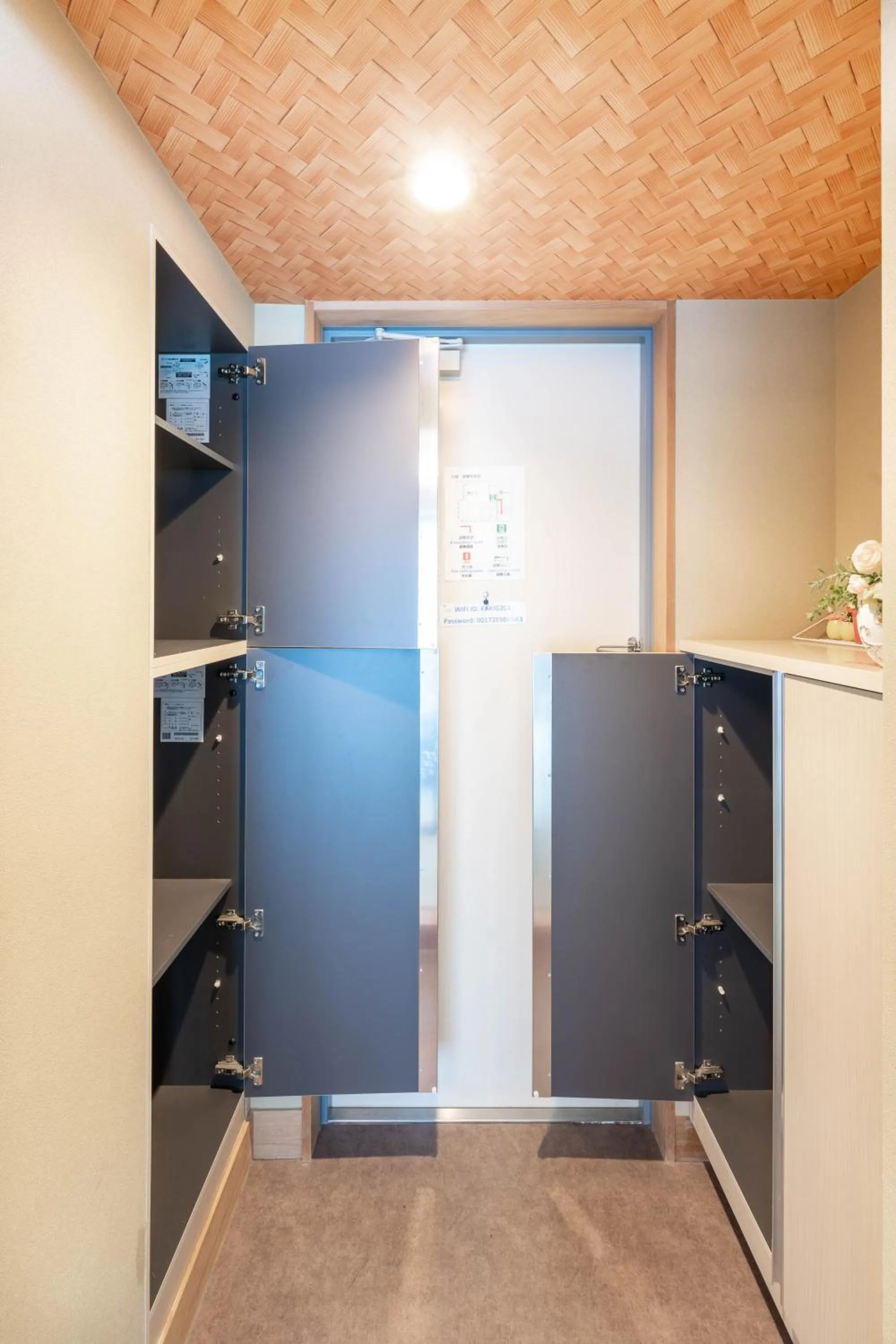 Photo of the whole room in Nihonbashi Kakigara Ryokan