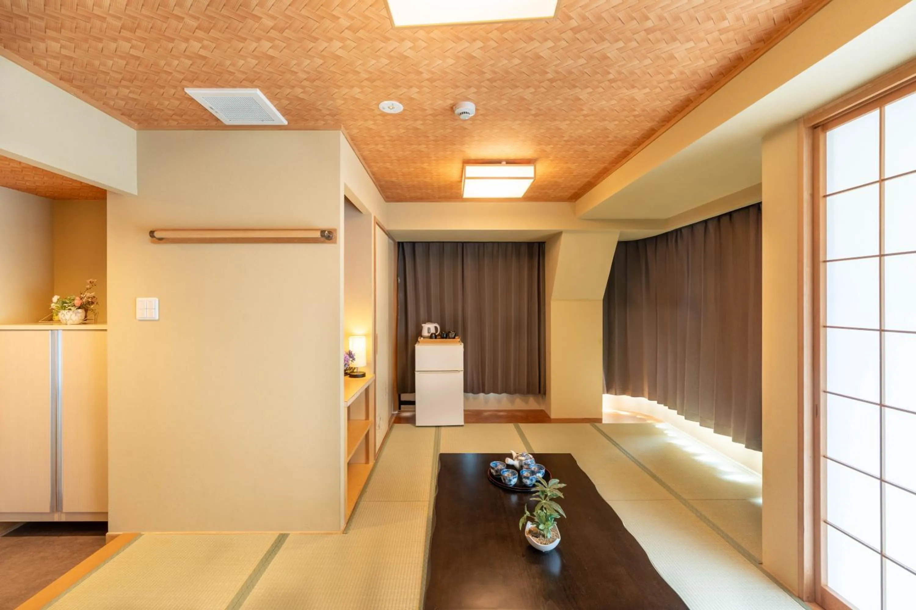 Photo of the whole room in Nihonbashi Kakigara Ryokan