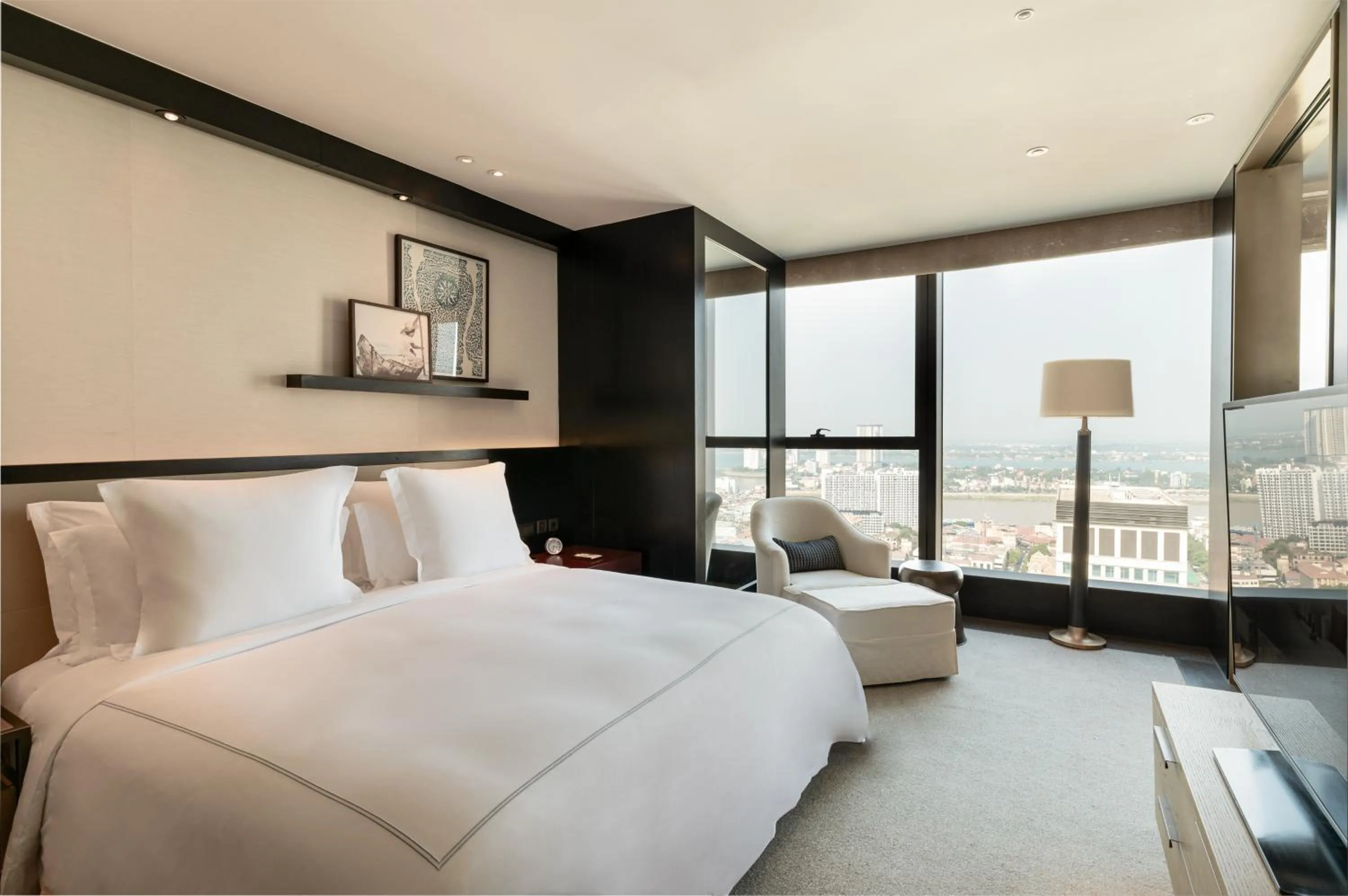 Bed in Rosewood Phnom Penh