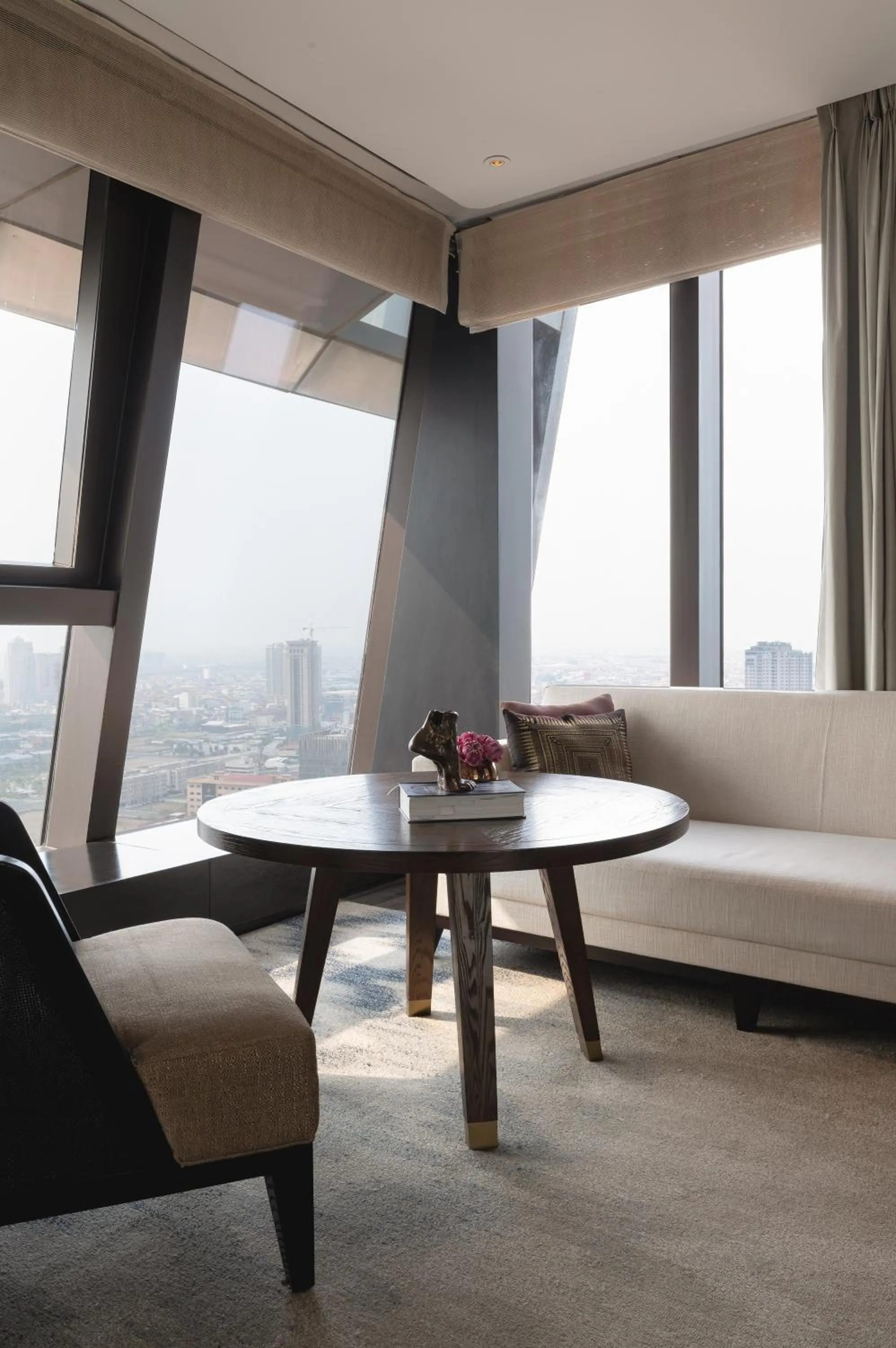 Bed in Rosewood Phnom Penh