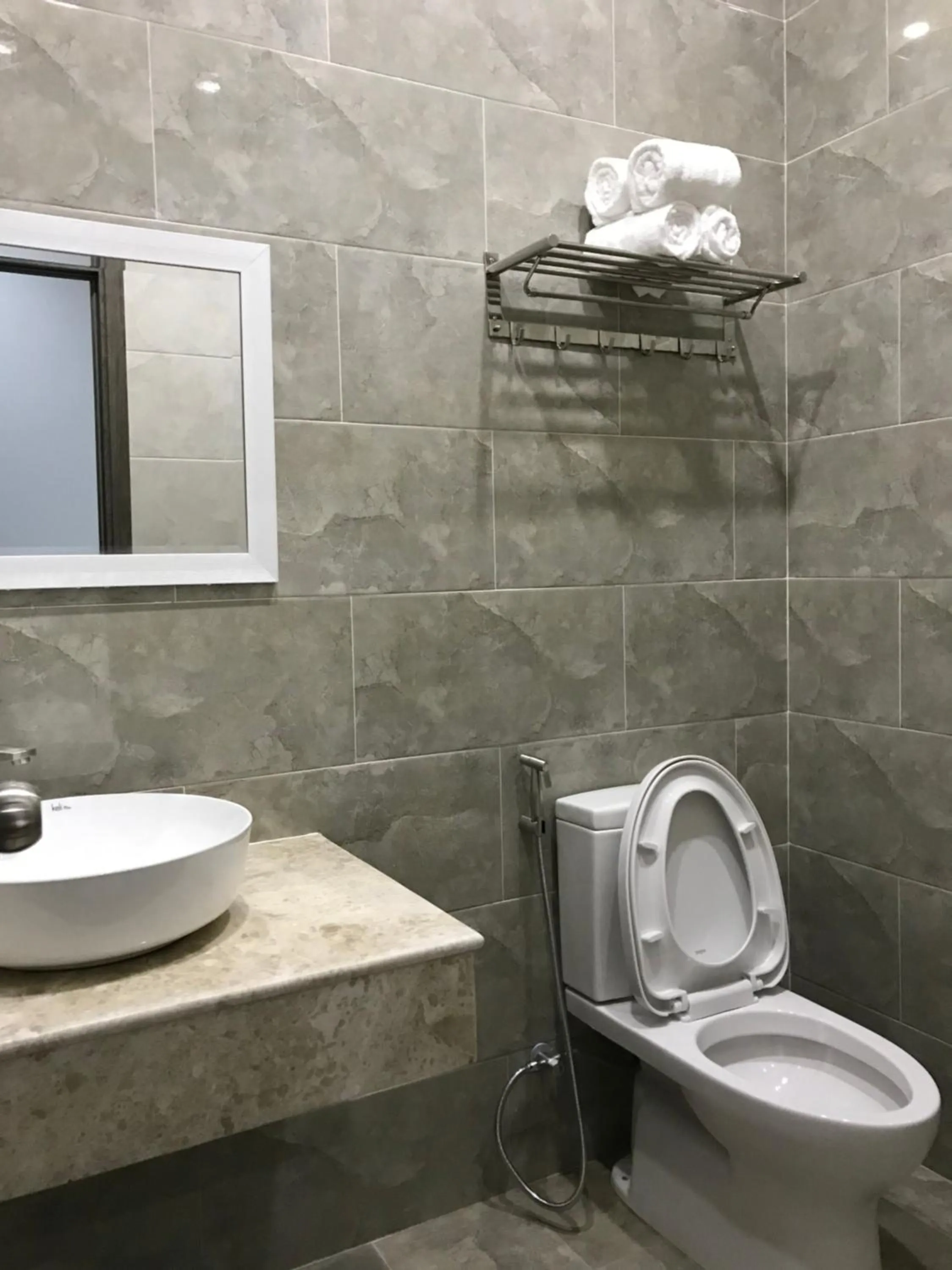 Toilet in Dalat Memory Inn