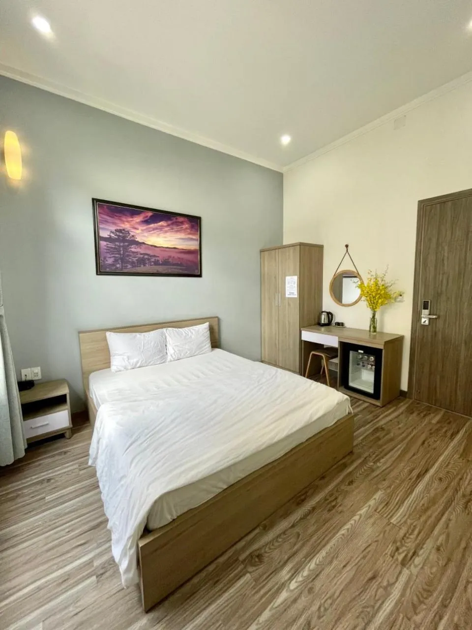 TV and multimedia, Bed in Dalat Memory Inn