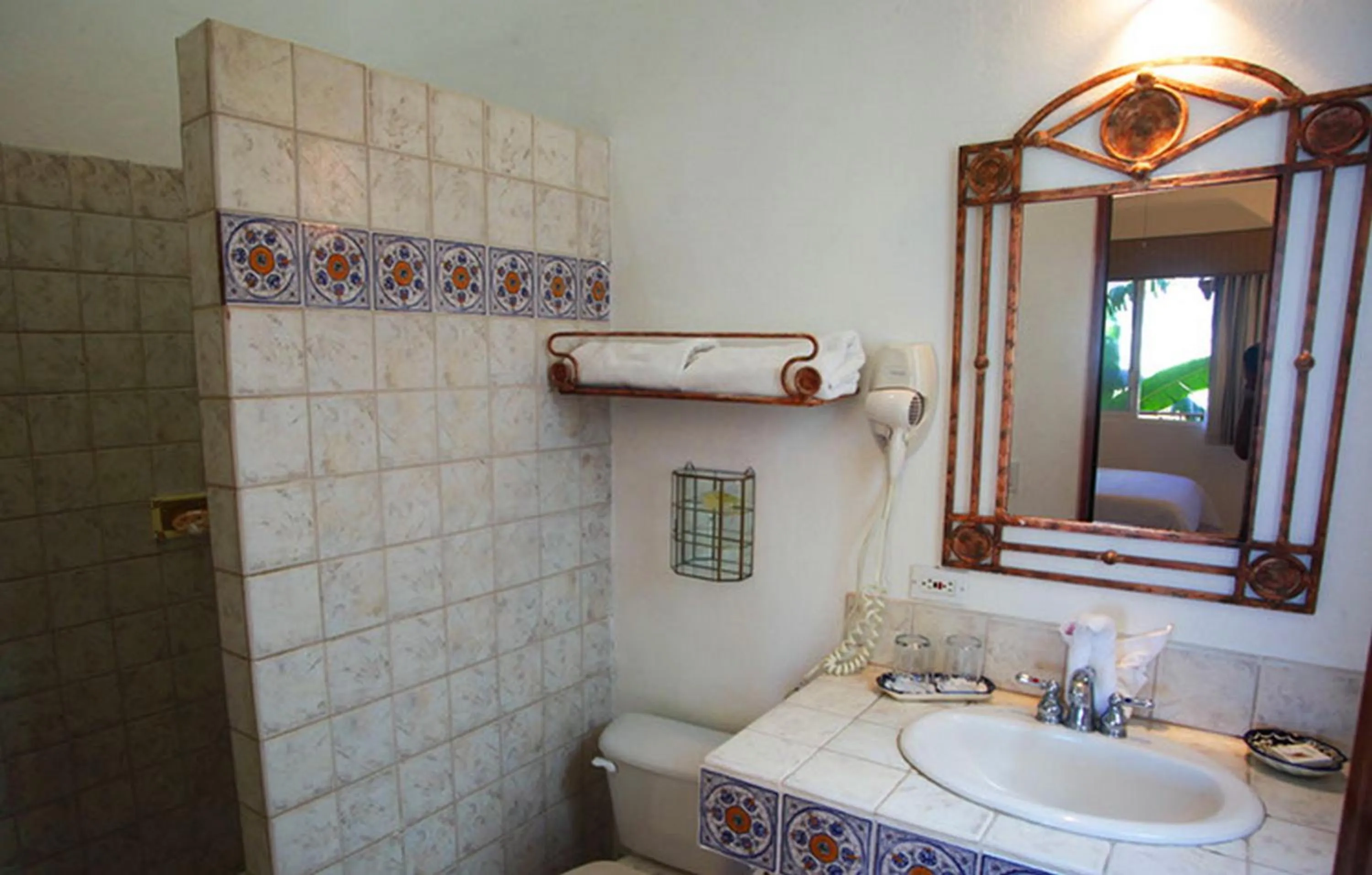 Bathroom in El Encanto Inn & Suites
