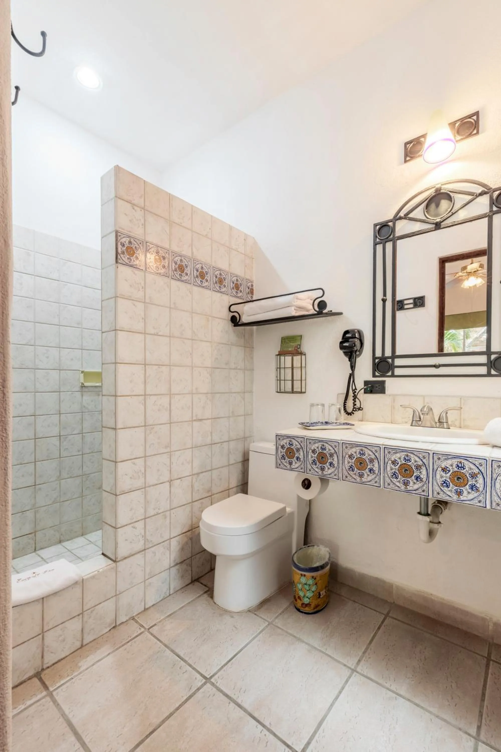 Toilet in El Encanto Inn & Suites