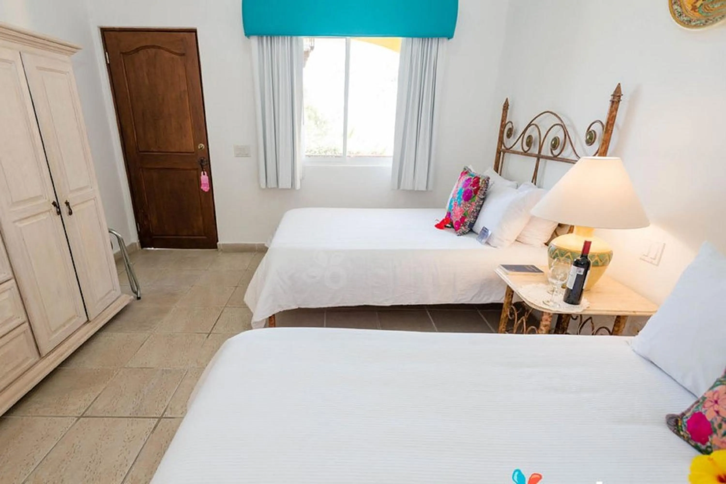 Bedroom, Bed in El Encanto Inn & Suites