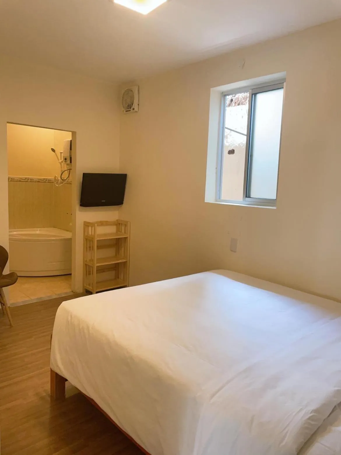 Bed in Hung Vuong Hotel