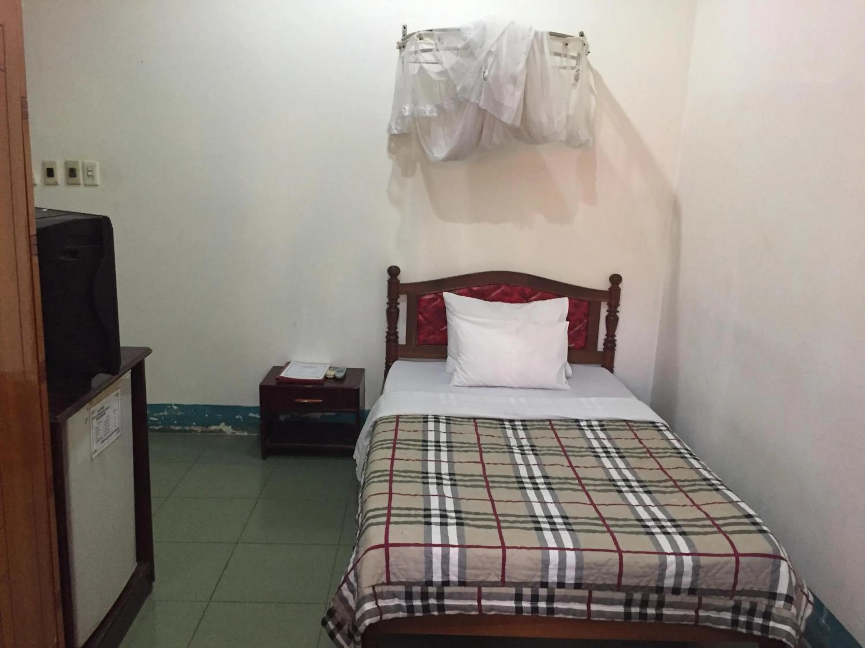 Bed in Hung Vuong Hotel