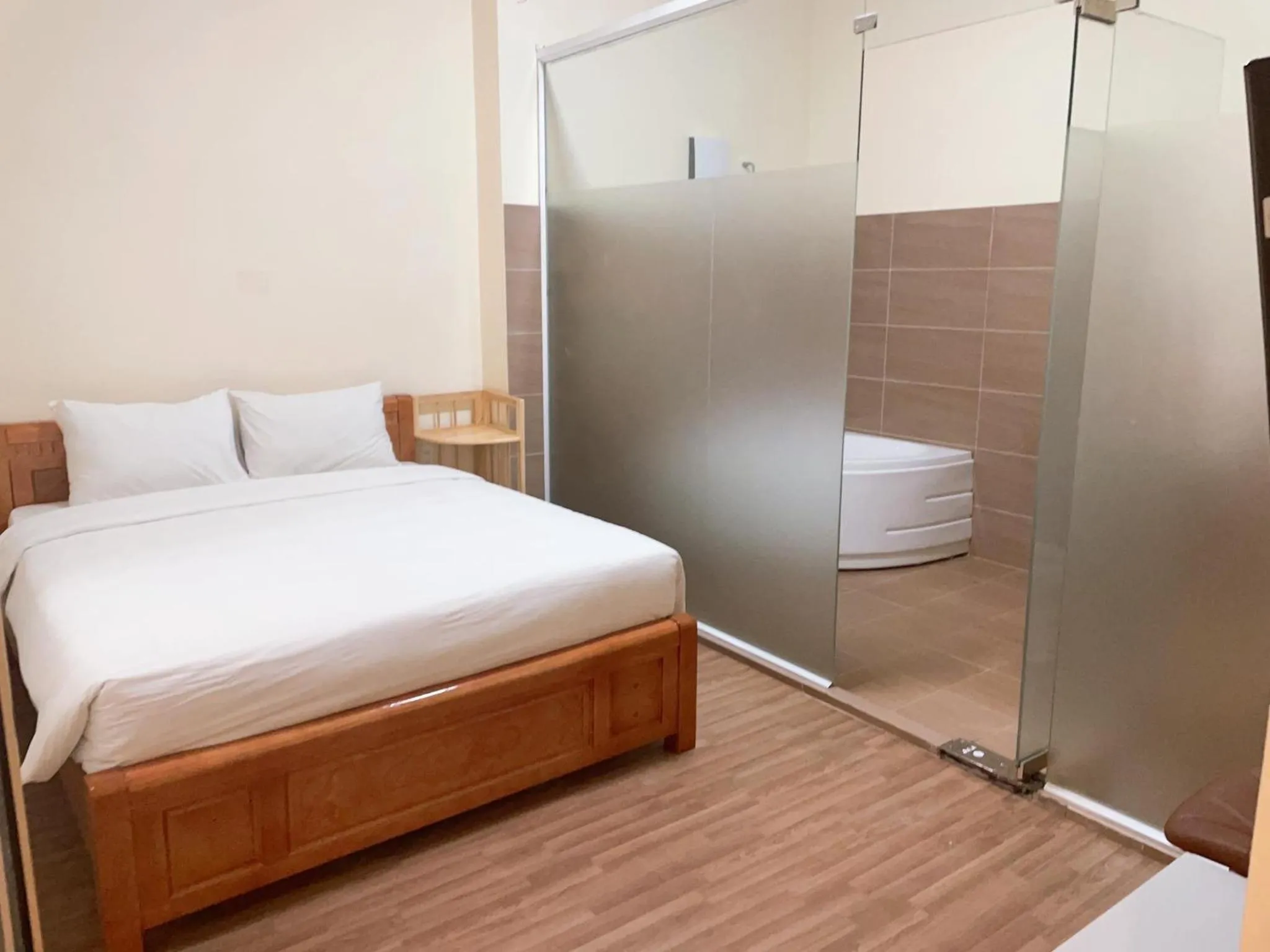 Bed in Hung Vuong Hotel