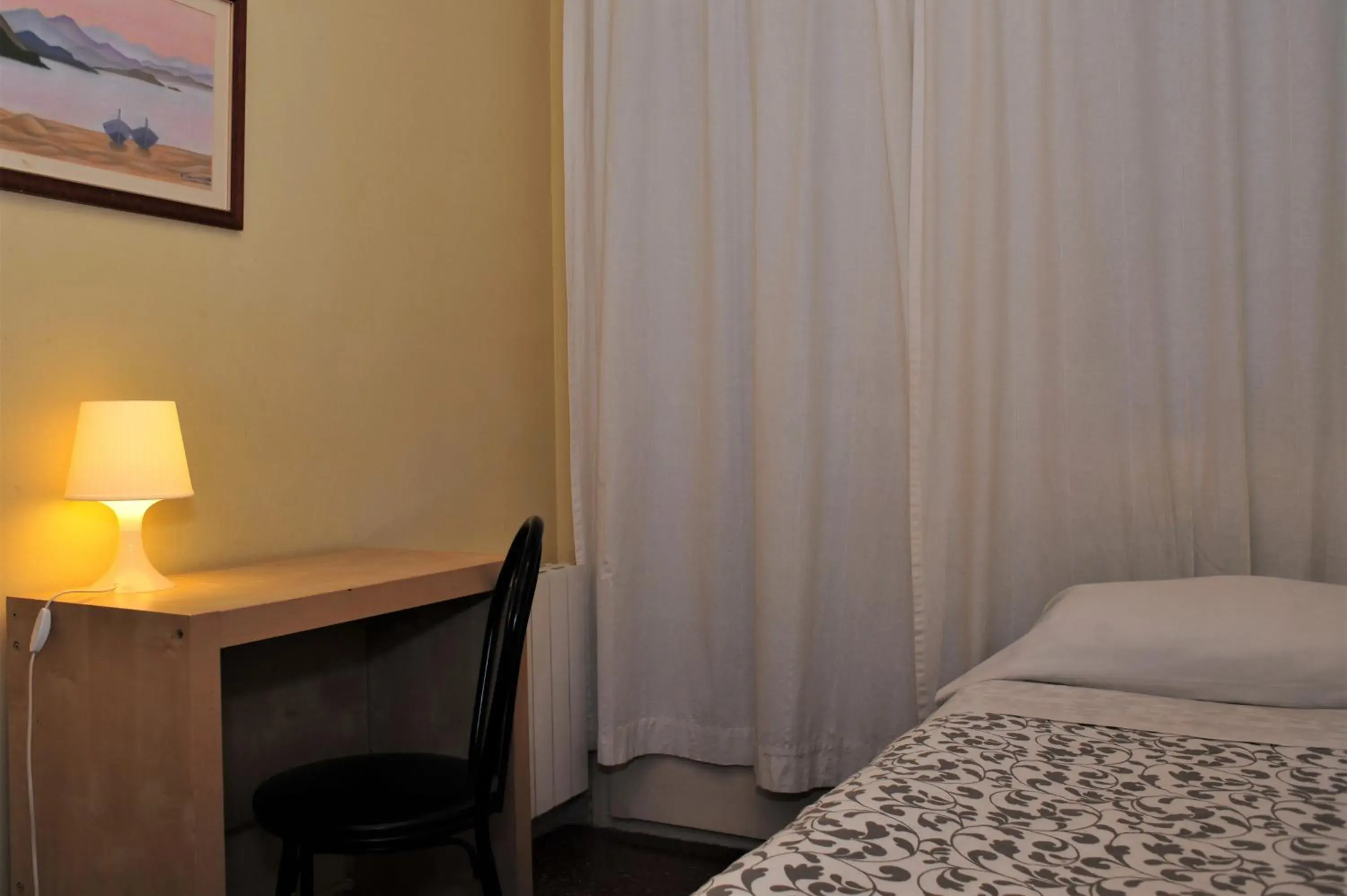 Single Room with Bathroom in Hostal Bejar Single Room with Bathroom in Hostal Bejar