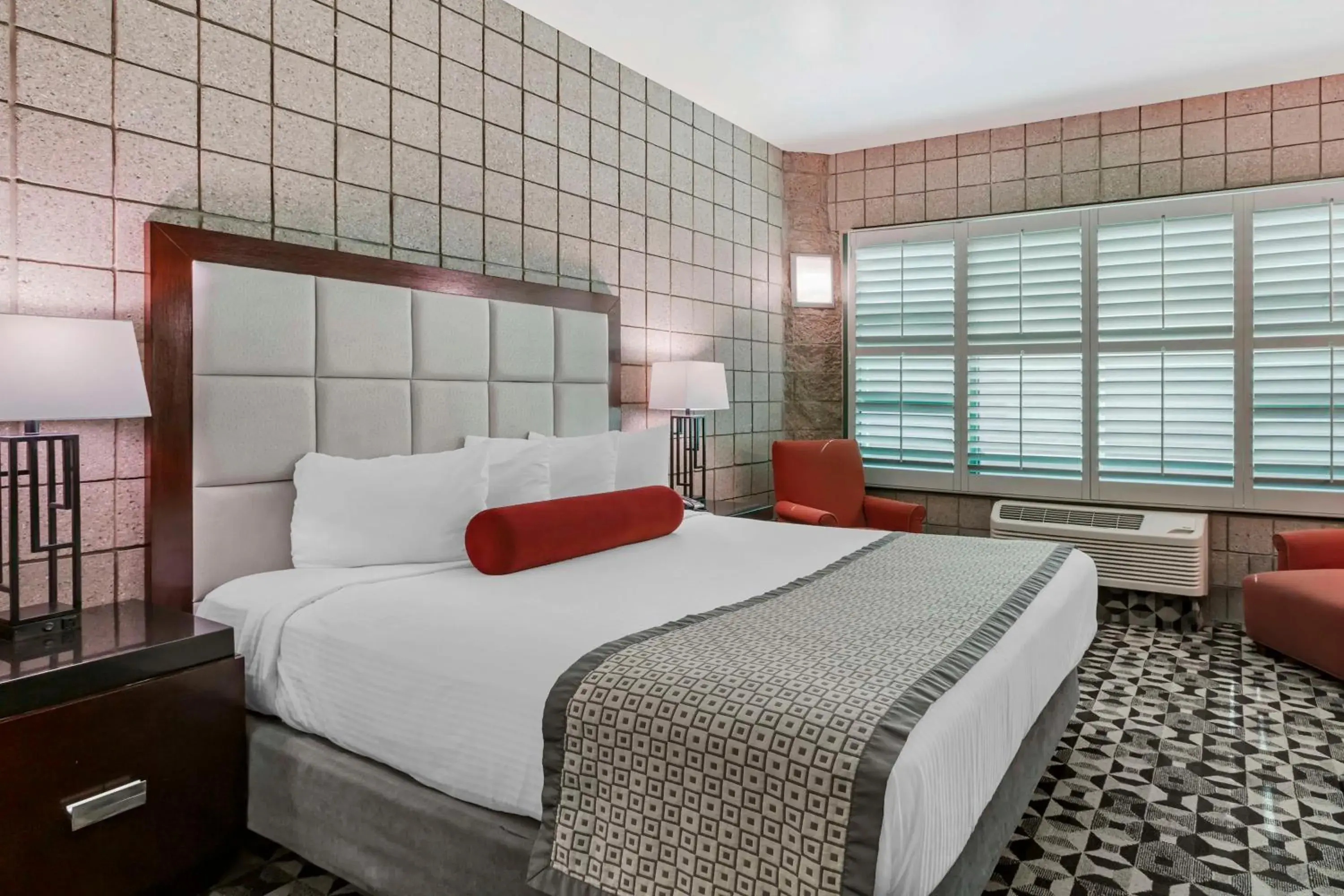 Bedroom, Bed in Best Western Plus Sundial Bedroom, Bed in Best Western Plus Sundial