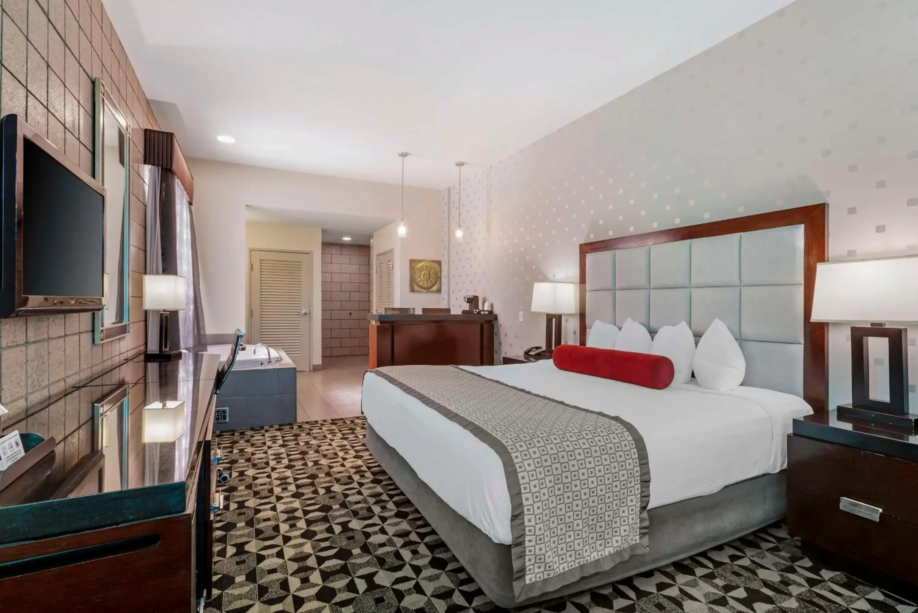 Bedroom, Bed in Best Western Plus Sundial Bedroom, Bed in Best Western Plus Sundial