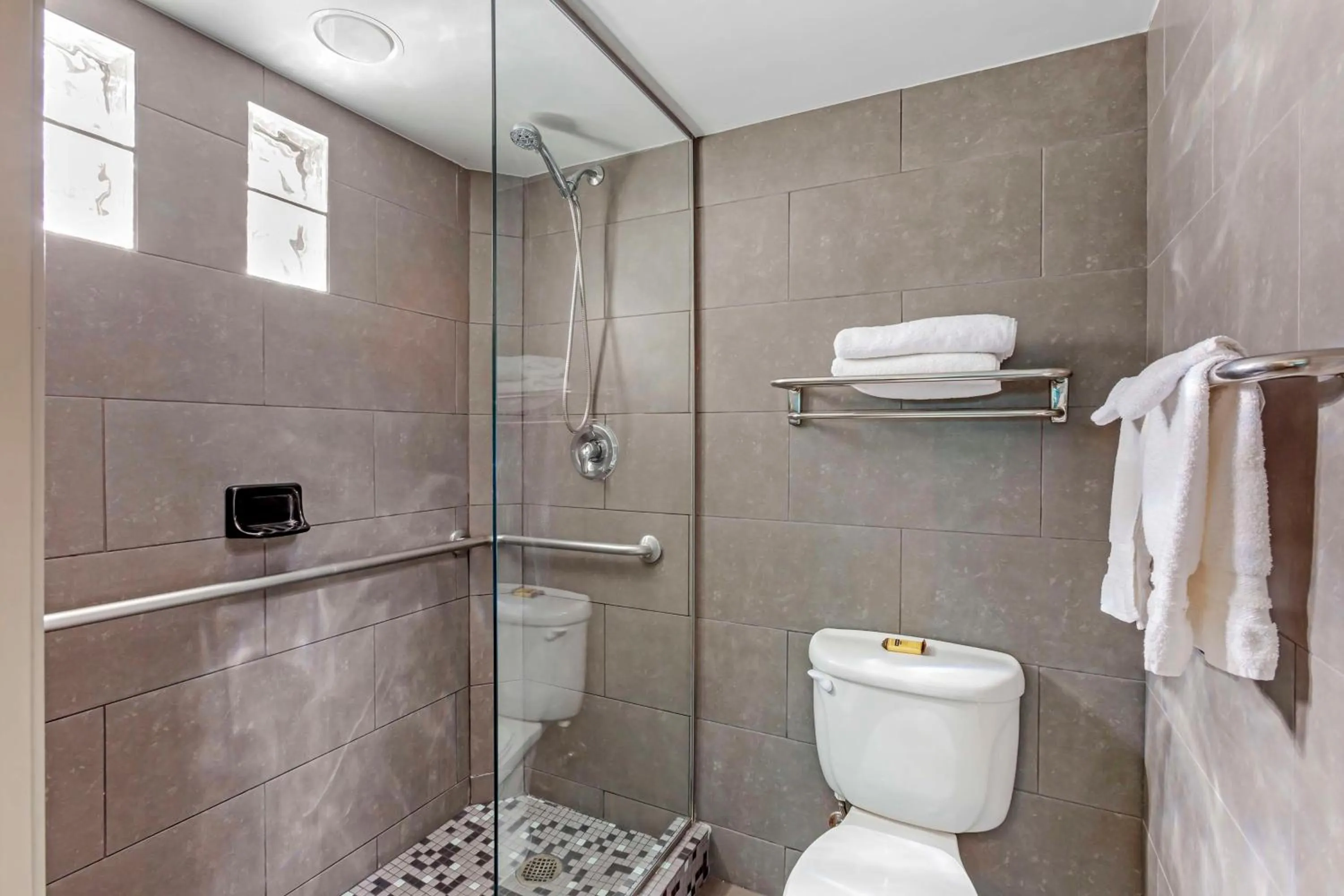 Bathroom in Best Western Plus Sundial